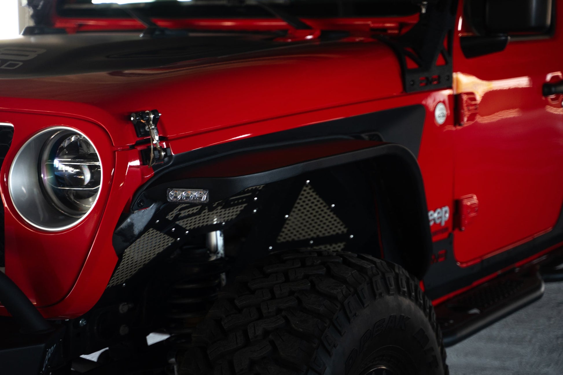 2020-2023_Jeep-Gladiator-JT-Slim-Fender-Flares_Installed-06.jpg