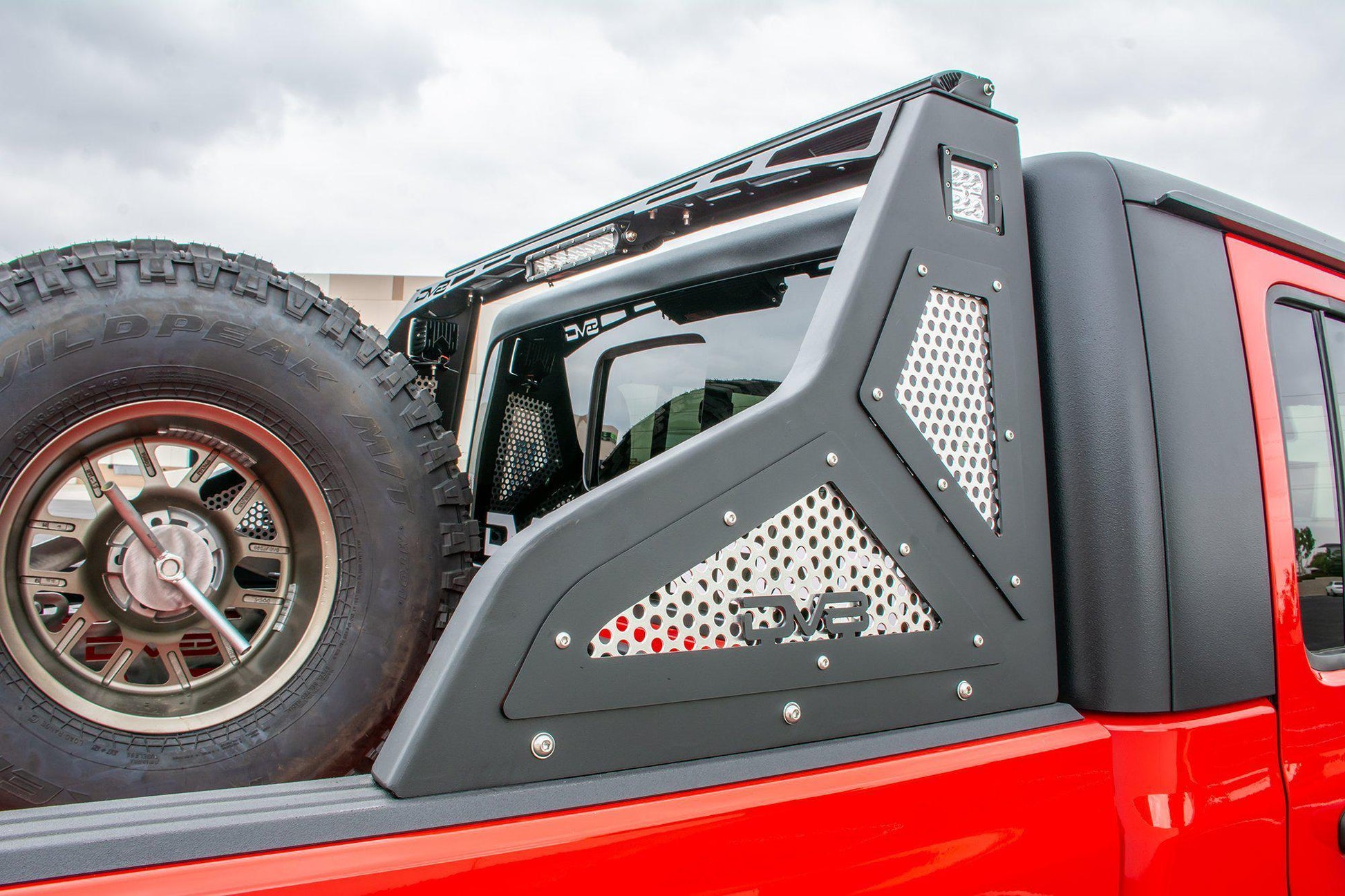 2020-21-jeep-gladiator-jt-chase-rack-dv8-offroad-rrgl-01-6.jpg