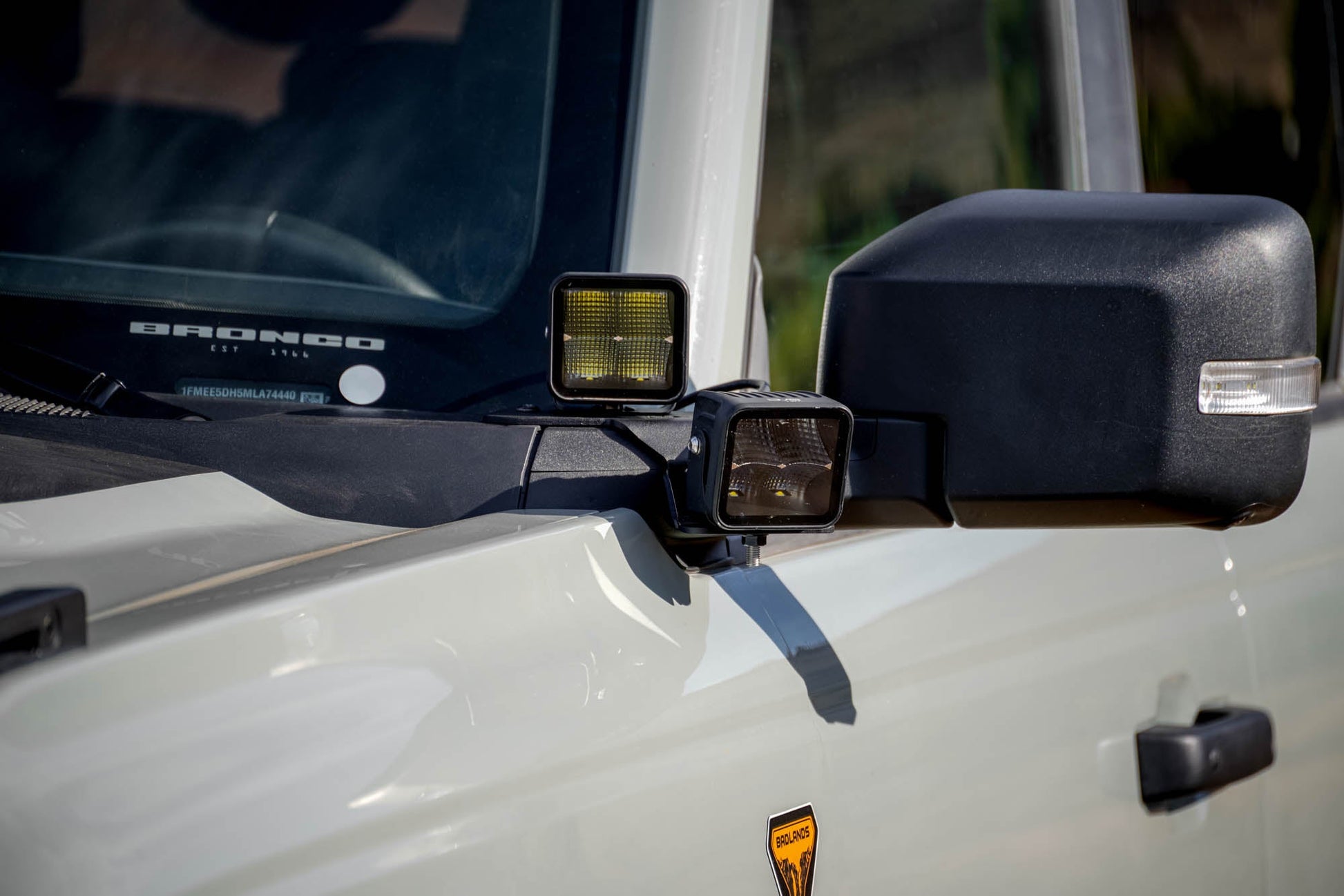 2021-2023-Ford-Bronco-A-Pillar-Dual-Light-Pod-Drop-Mounts_installed-10.jpg