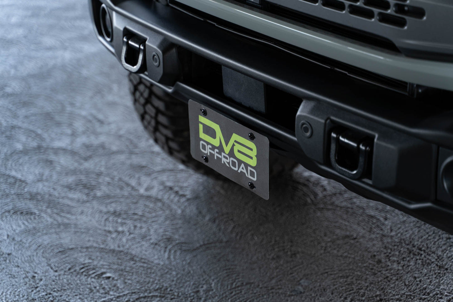 2021-2023-Ford-Bronco-Capable-Bumper-Front-License-Plate-Mount_Installed-11.jpg