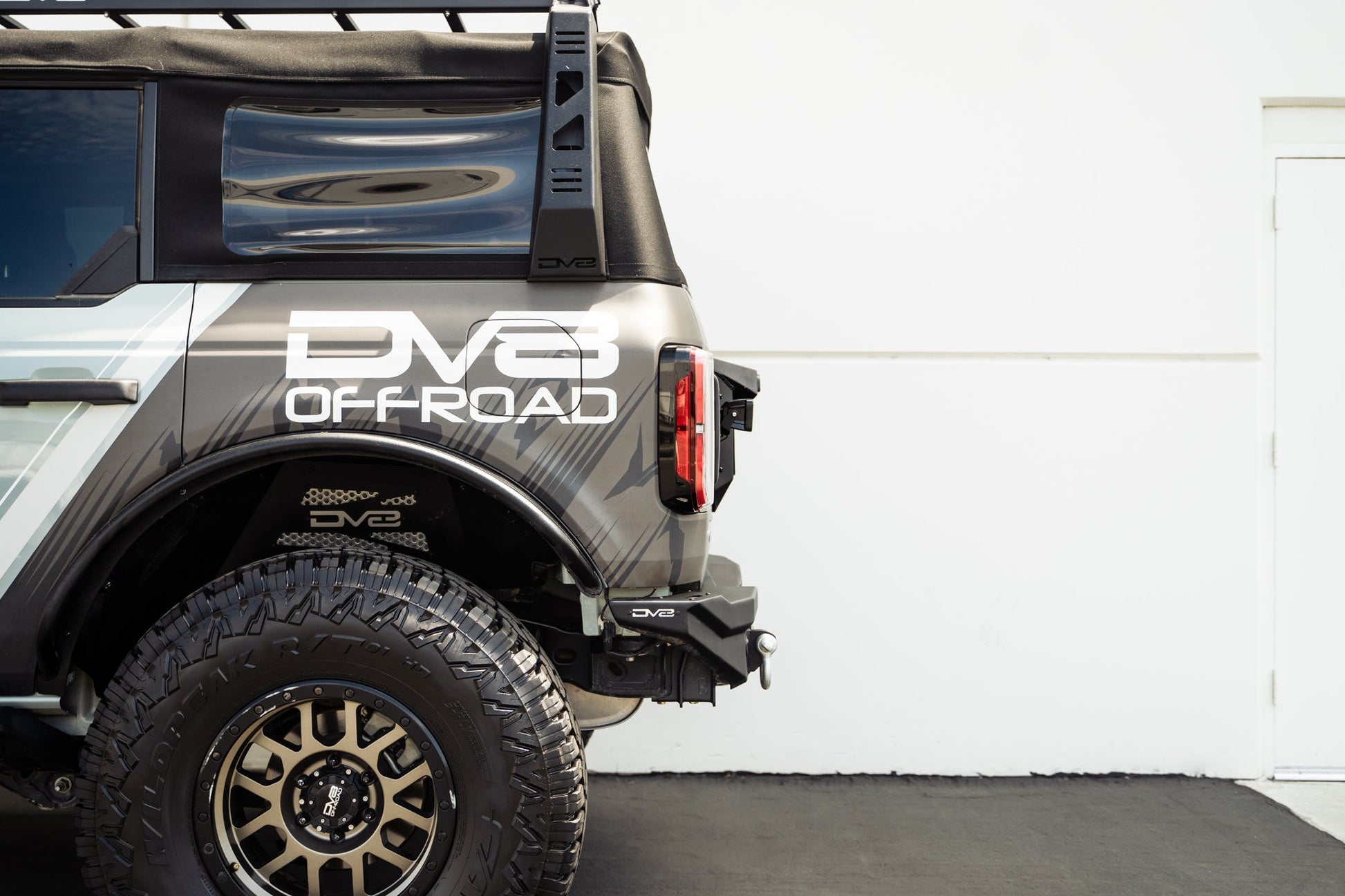 2021-2023-Ford-Bronco-Spare-Tire-Delete_Installed-11.jpg