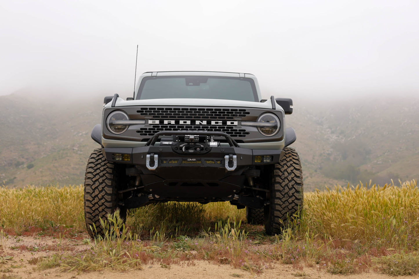 2021-2023-Ford-Bronco-Spec-Series-Front-Bumper-Installed-01.jpg