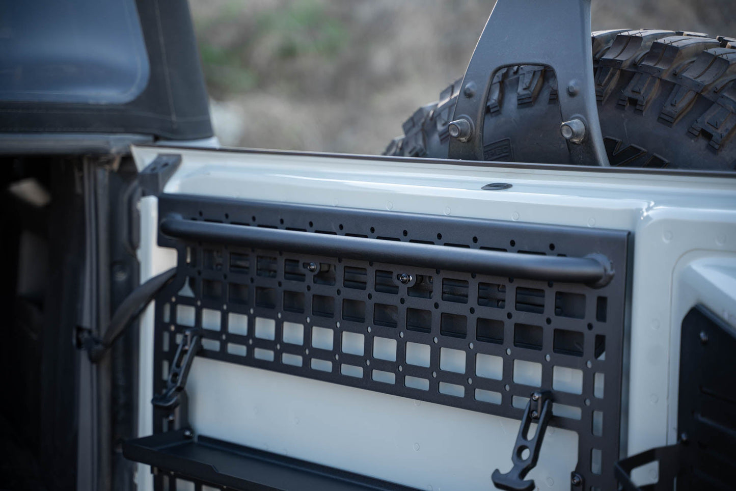 2021-2023-Ford-Bronco-Tailgate-Molle-Panel_Installed-06.jpg