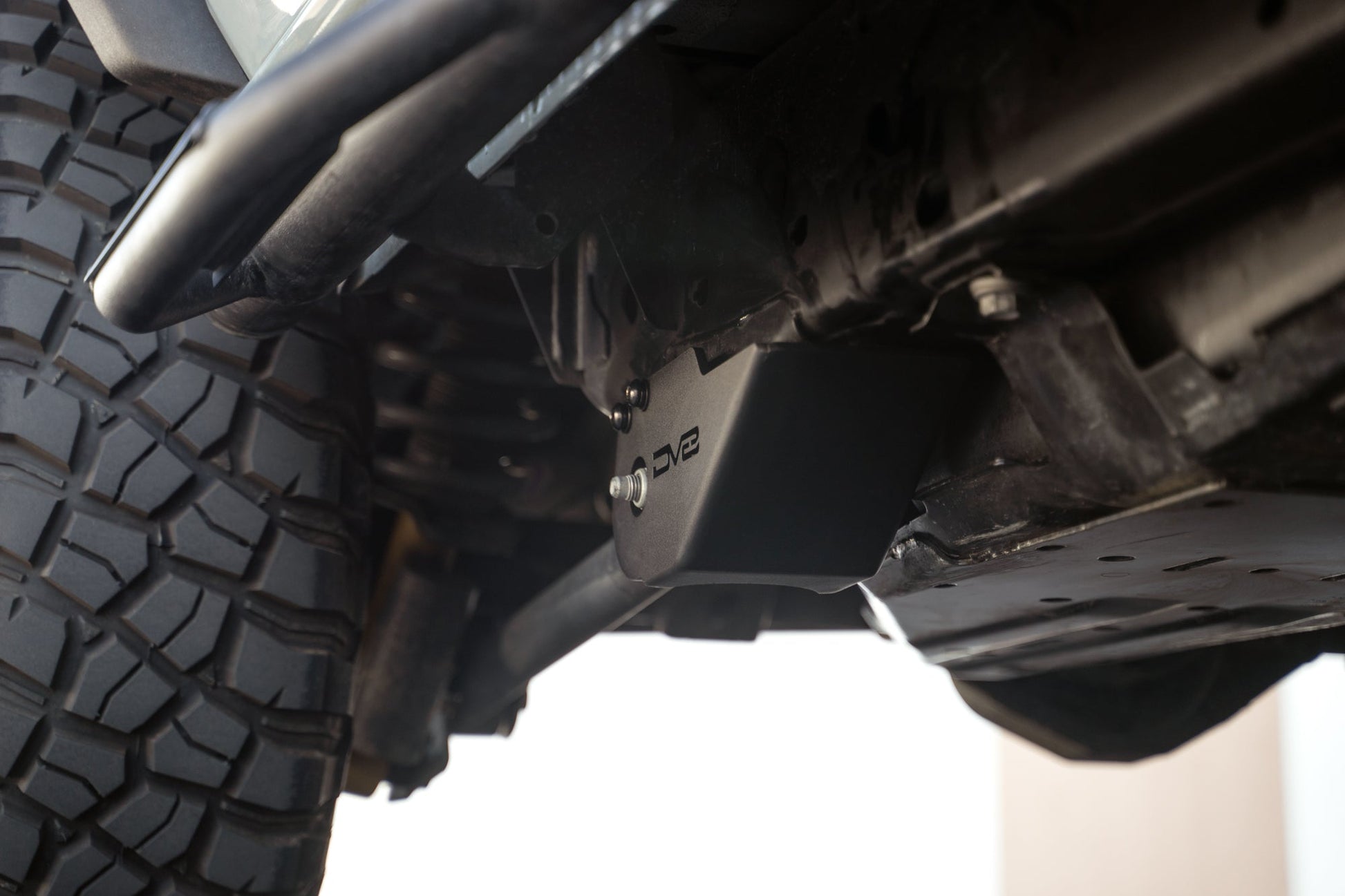 2021-2023-Ford-Bronco-Trailing-Arm-Skid-Plates_Installed_3.jpg
