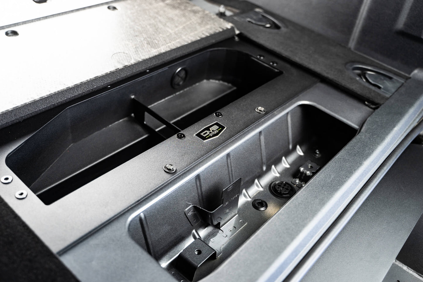 2021-2023-Ford-Bronco_Air-Compressor-Mount-and-Storage-Box_Installed-3.jpg