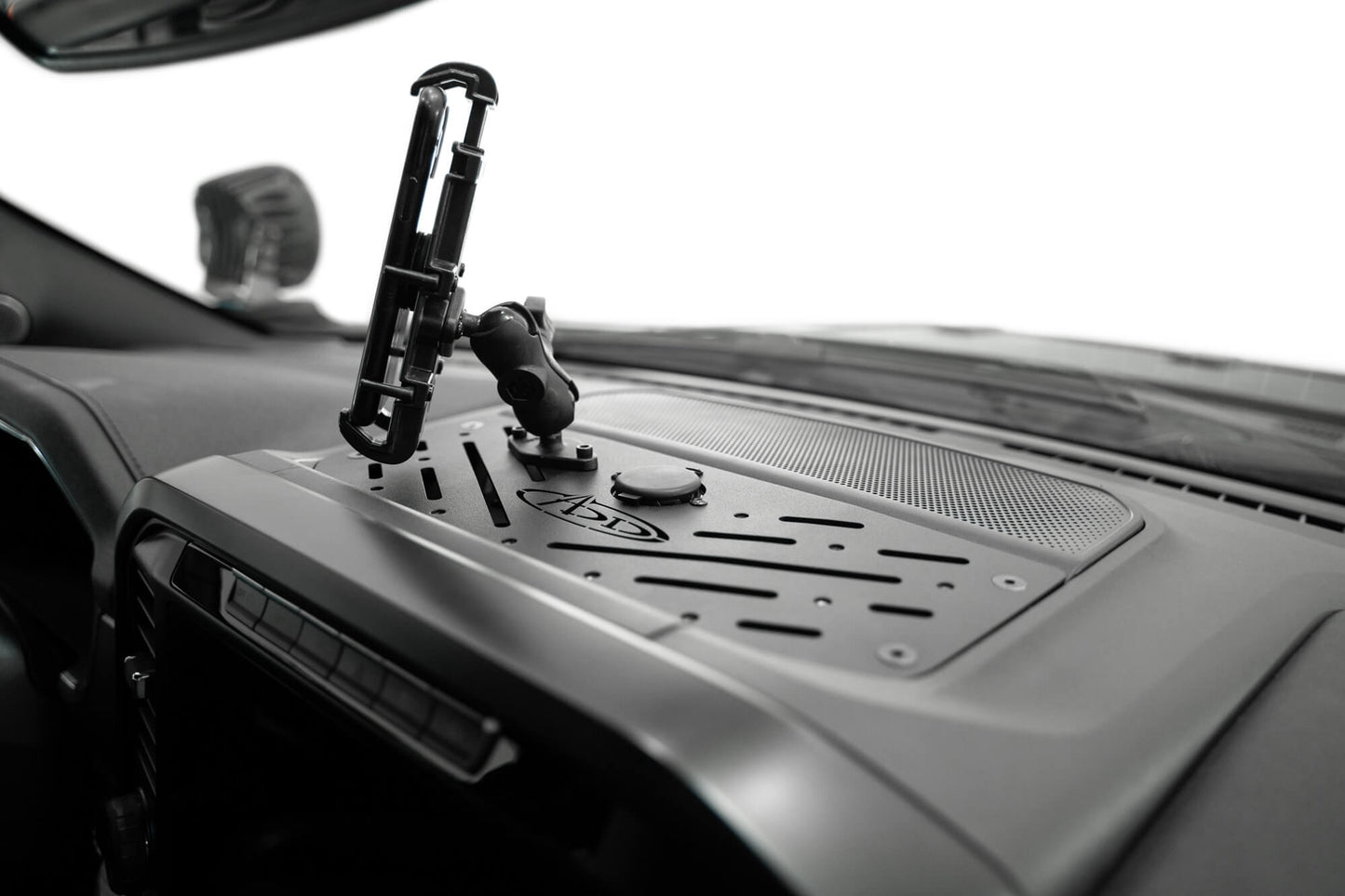 2021-2023-Ford-F-150-_-Raptor-Digital-Device-Dash-Mount_installed-5.jpg