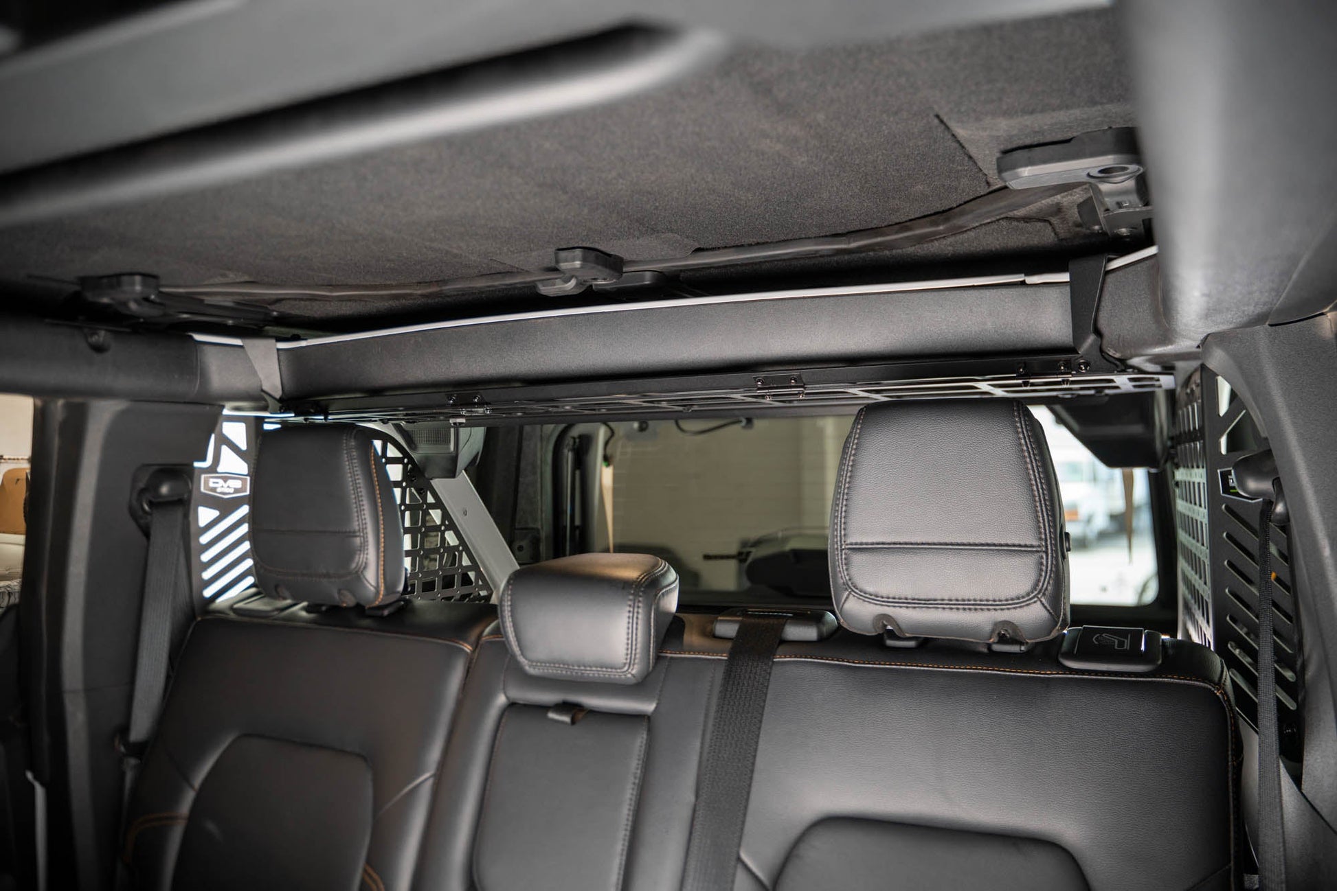 2021-2024-Ford-Bronco-Dog-Barrier-Installed-22.jpg