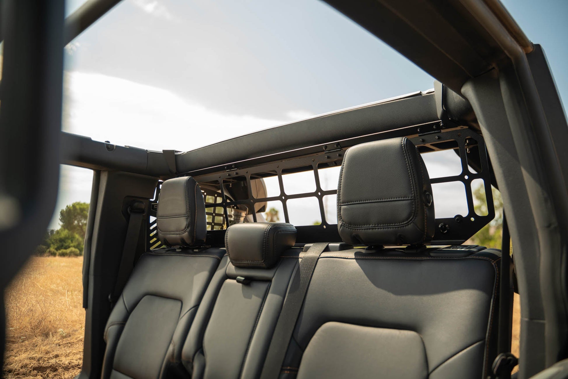 2021-2024-Ford-Bronco-Dog-Barrier-Installed-6.jpg