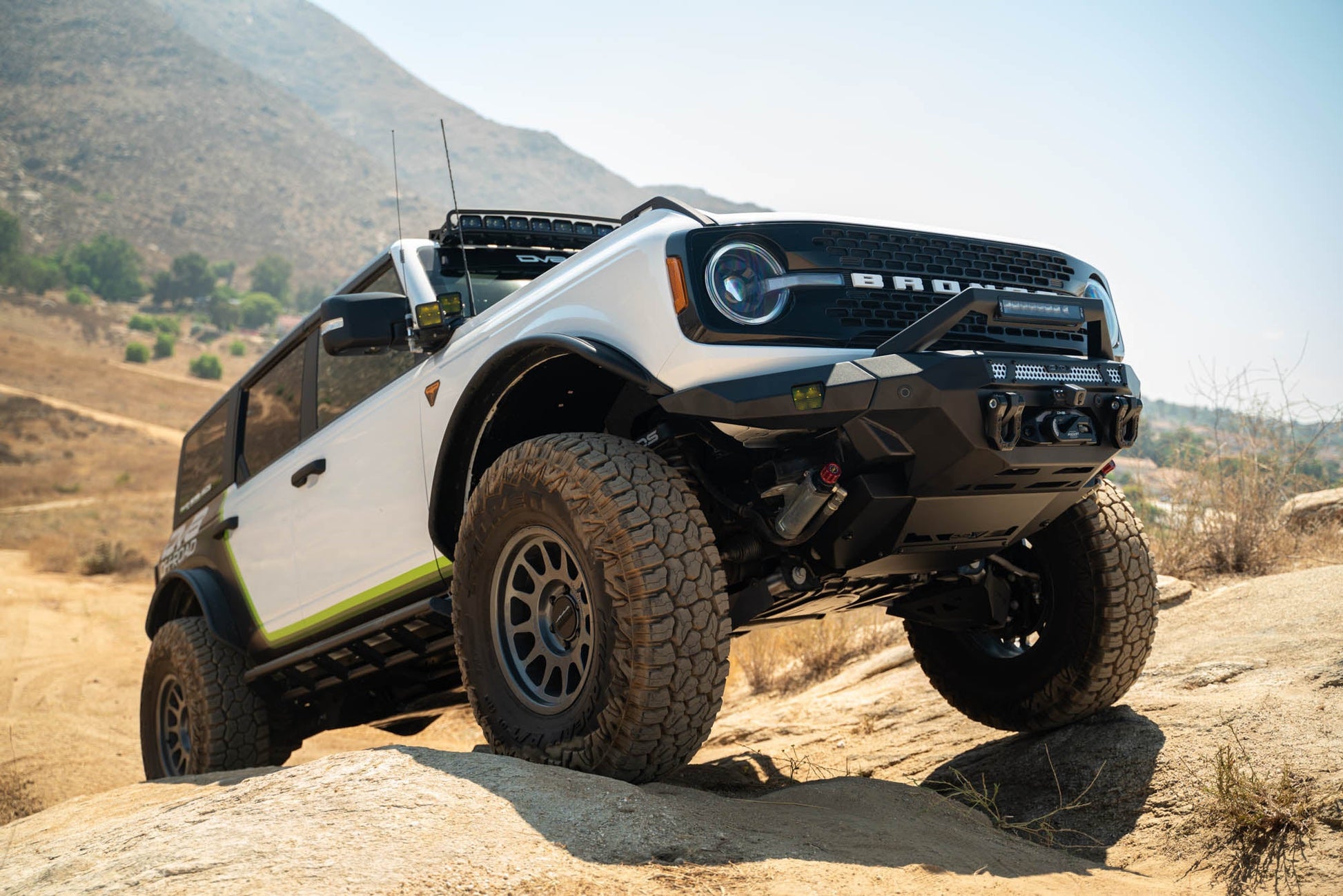 2021-2024-Ford-Bronco-Low-Pro-Skid-Plate-Installed-5.jpg