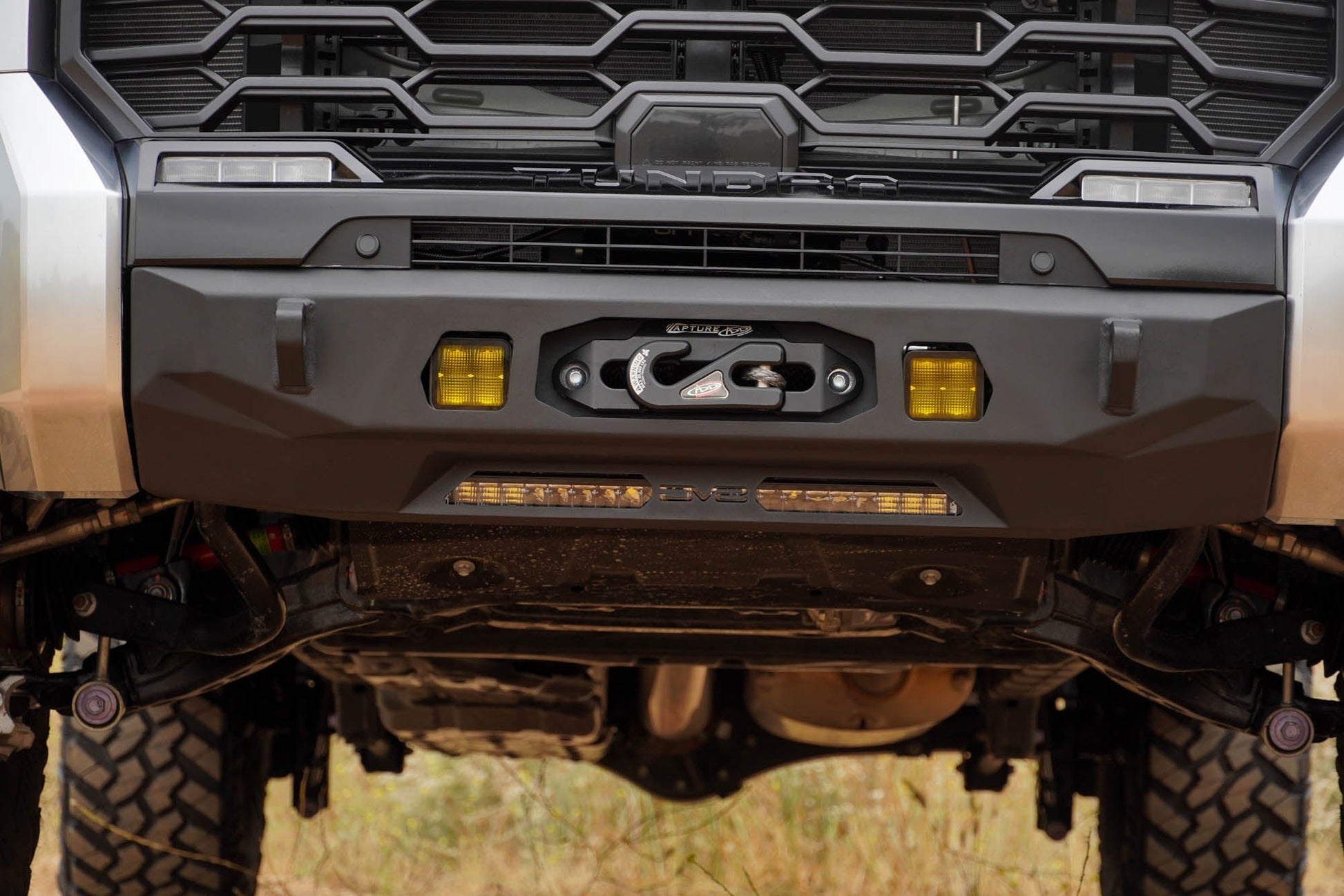 2022-2023-Toyota-Tundra-Centric-Series-Front-Bumper_Installed-09.jpg