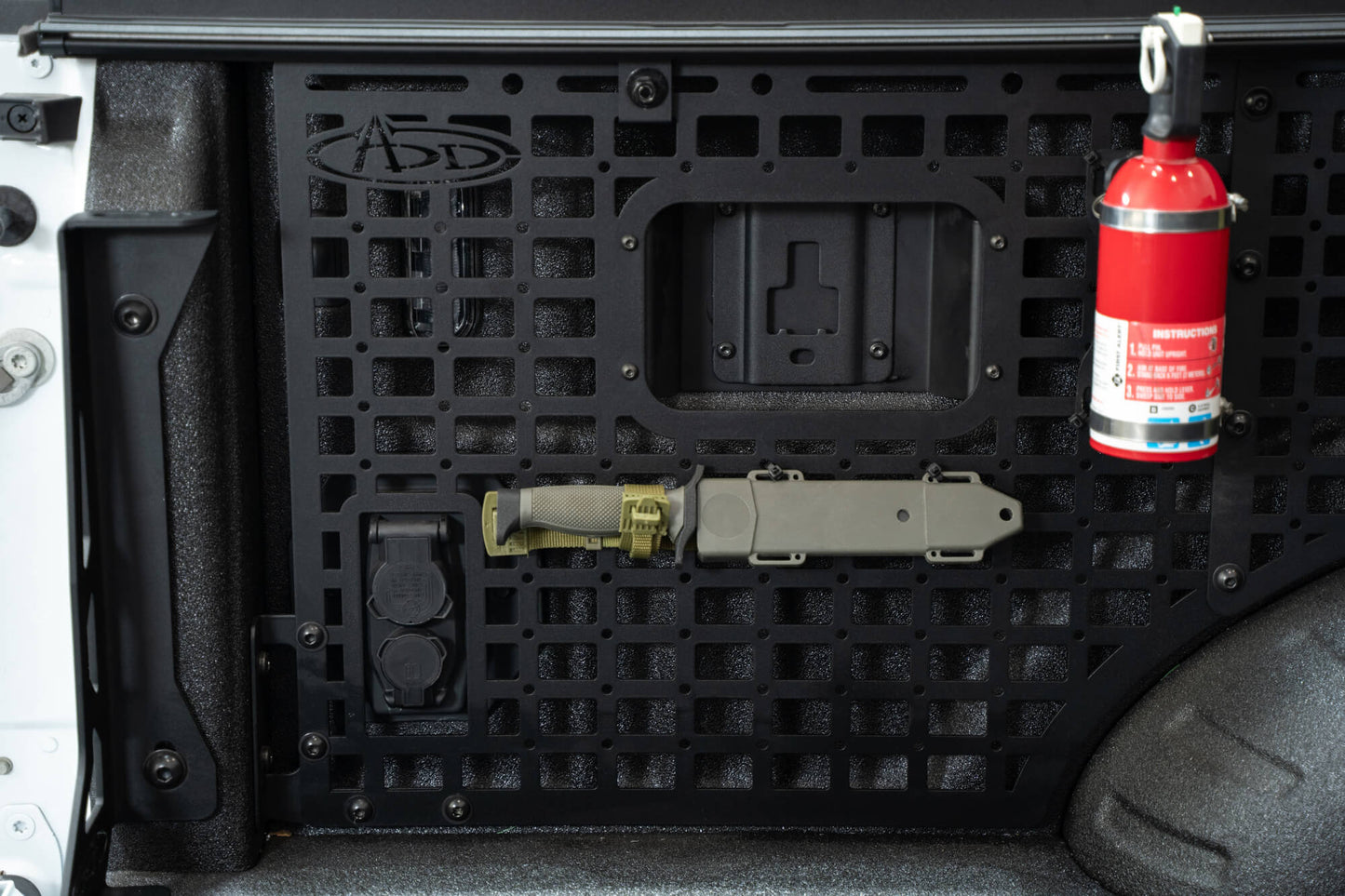 2023-Ford-F-250-350-Super-Duty-Bed-Side-Molle-Panel-driver_Installed_02.jpg