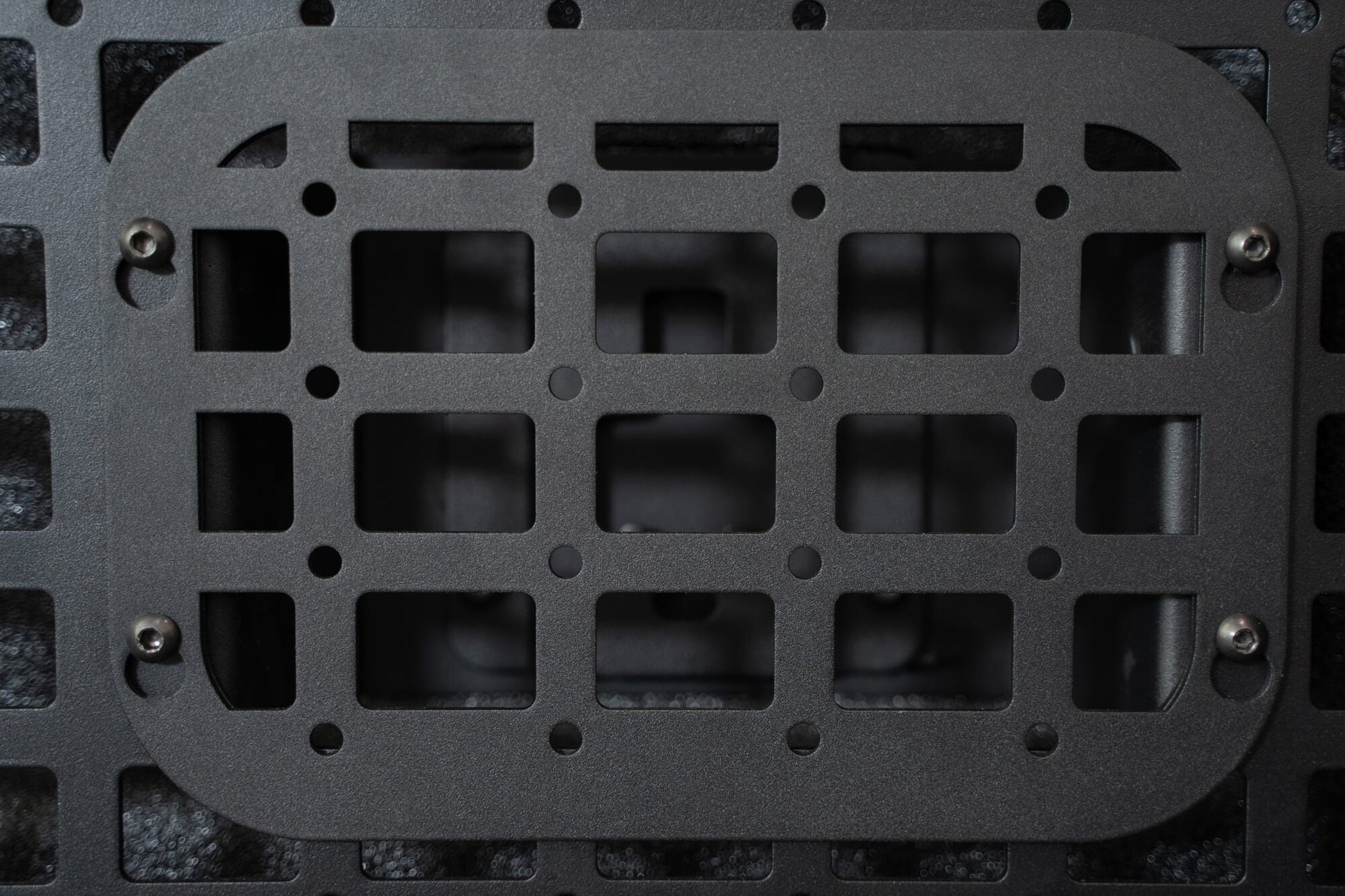 2023-Ford-F-250-350-Super-Duty-Bed-Side-Molle-Panel-driver_Installed_07.jpg