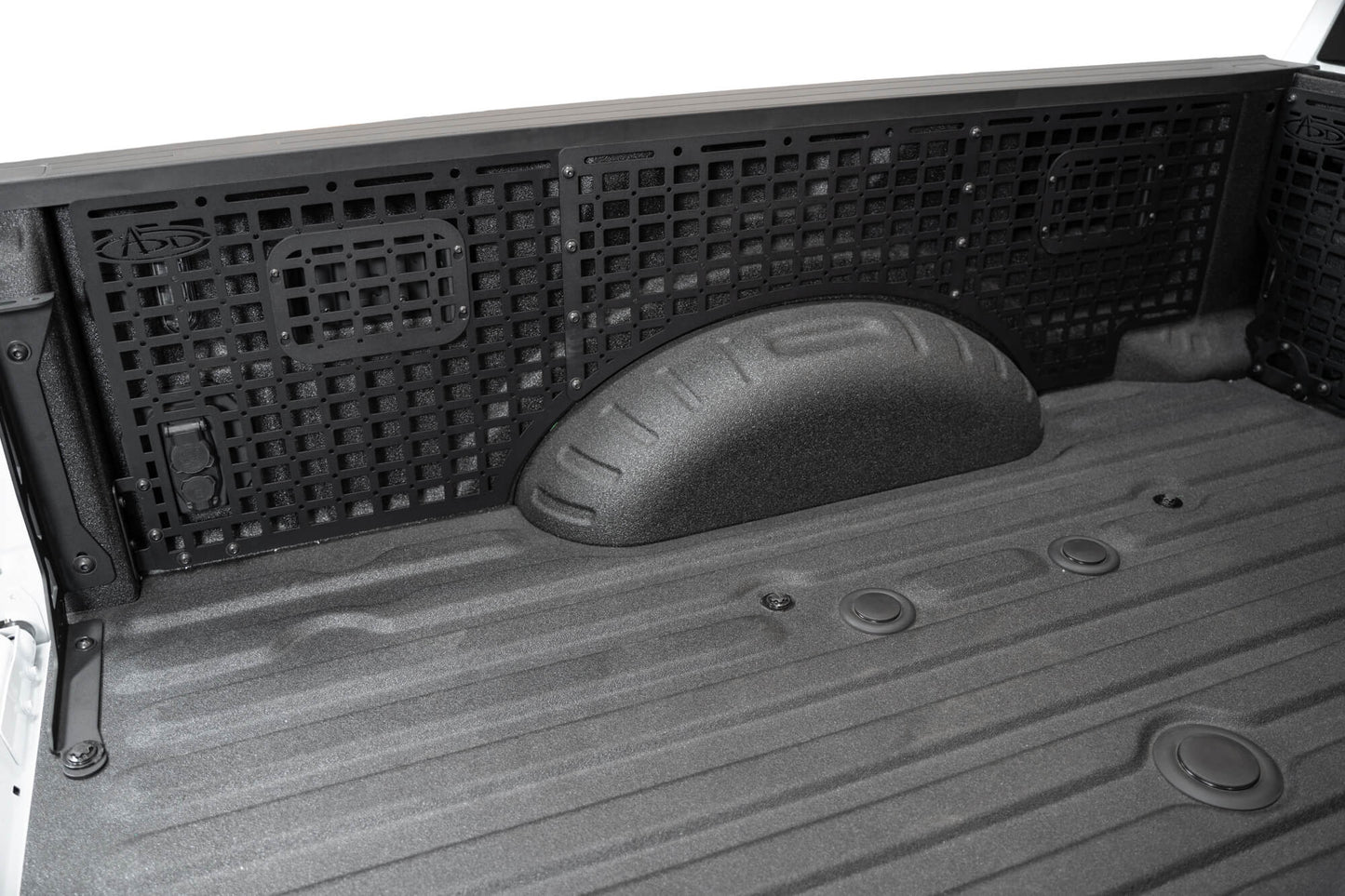 2023-Ford-F-250-350-Super-Duty-Bed-Side-Molle-Panel-driver_Installed_08.jpg