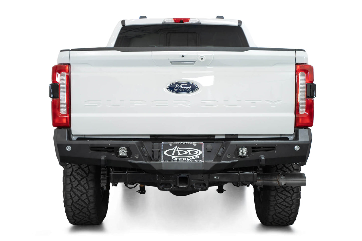 2023-Ford-F-250-350-Super-Duty-Bomber-Rear-Bumper-installed-1.jpg