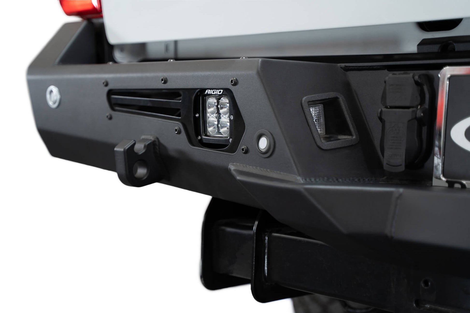 2023-Ford-F-250-350-Super-Duty-Bomber-Rear-Bumper-installed-10.jpg