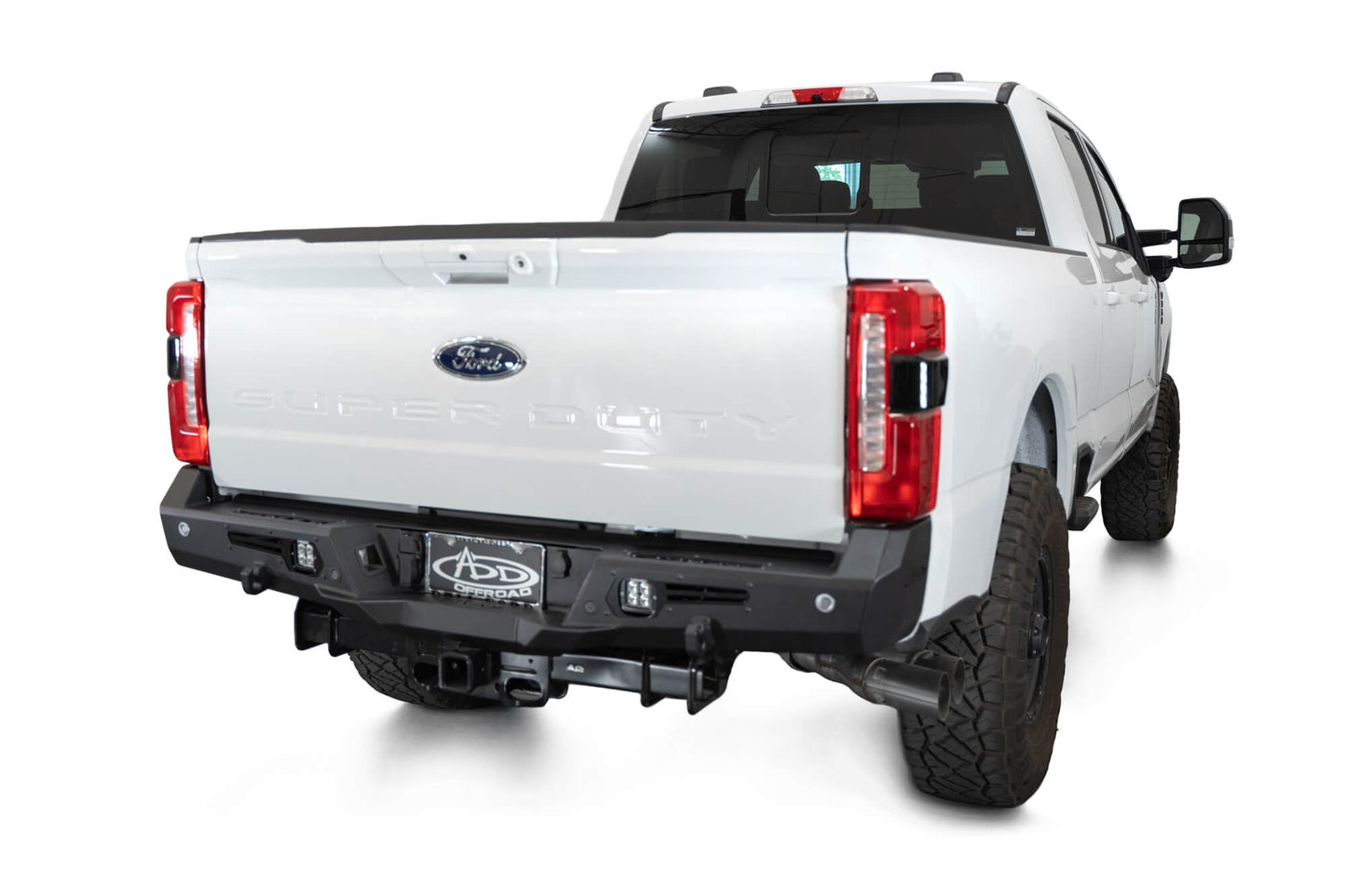2023-Ford-F-250-350-Super-Duty-Bomber-Rear-Bumper-installed-2.jpg