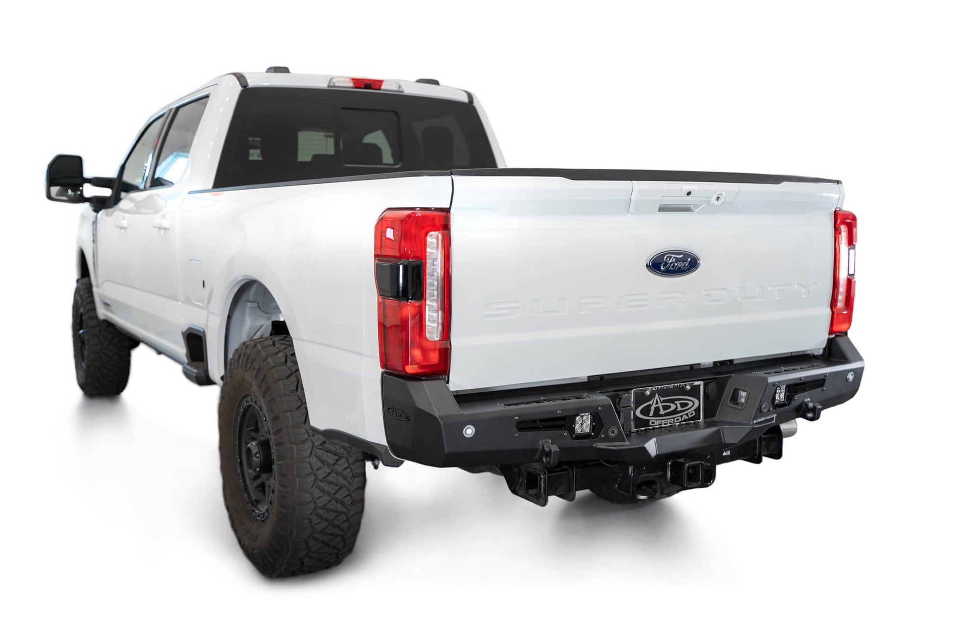 2023-Ford-F-250-350-Super-Duty-Bomber-Rear-Bumper-installed-3.jpg