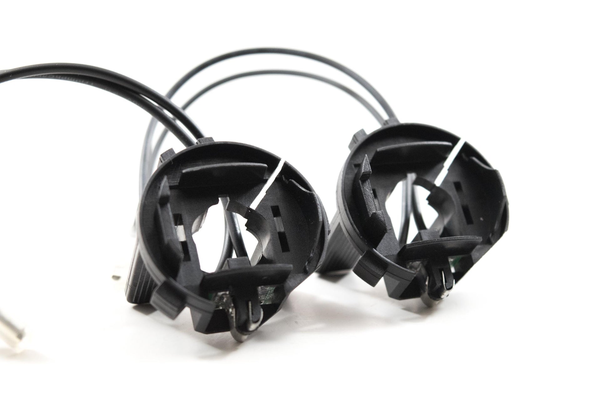 HID Adapter: VW MKVII: H7 - Trucks R Us