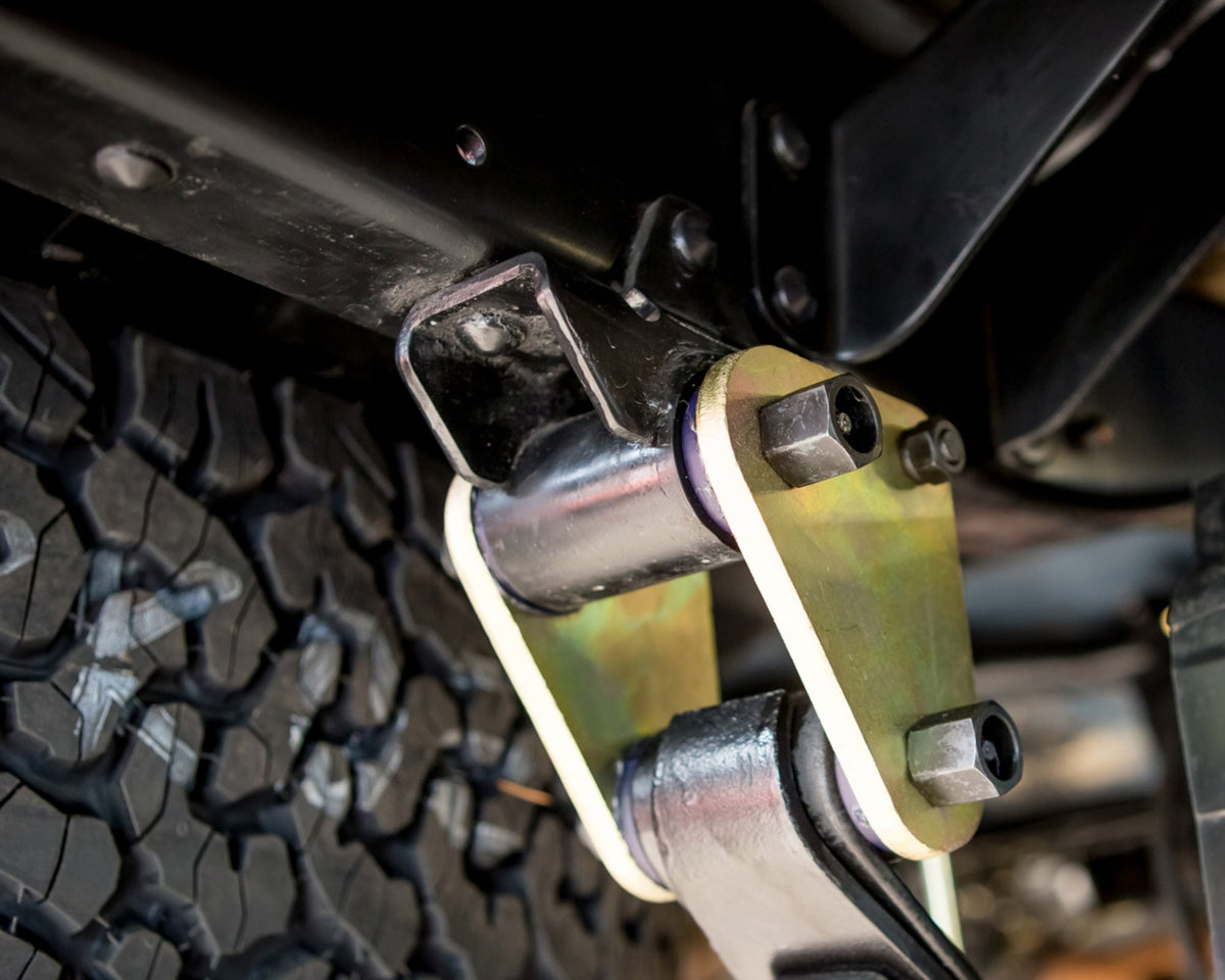 Rear Greasable Shackle RHS for Toyota Land Cruiser 60 Series (1980-1989)