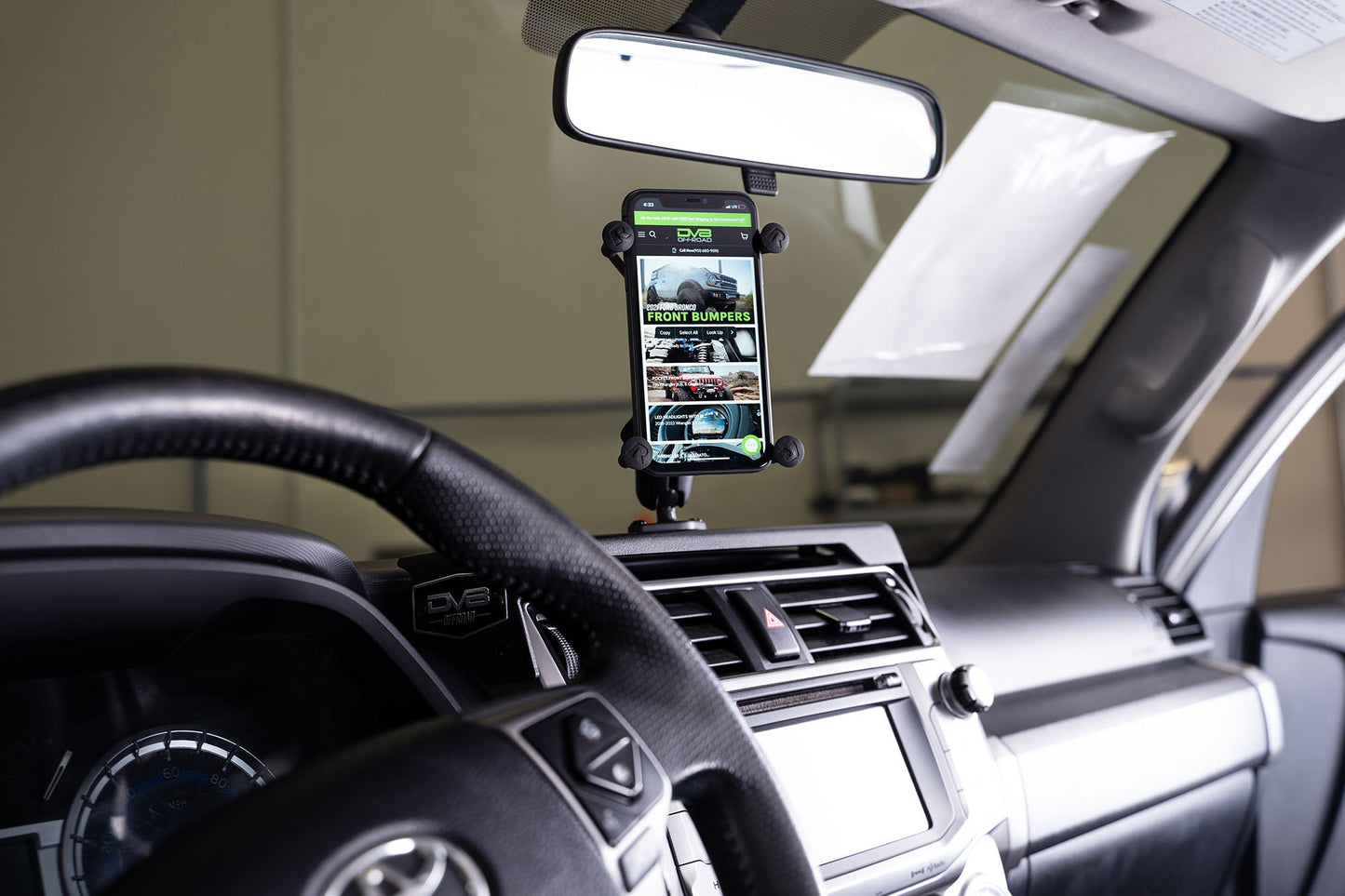 4runner-mobile-phone-mount-device.jpg