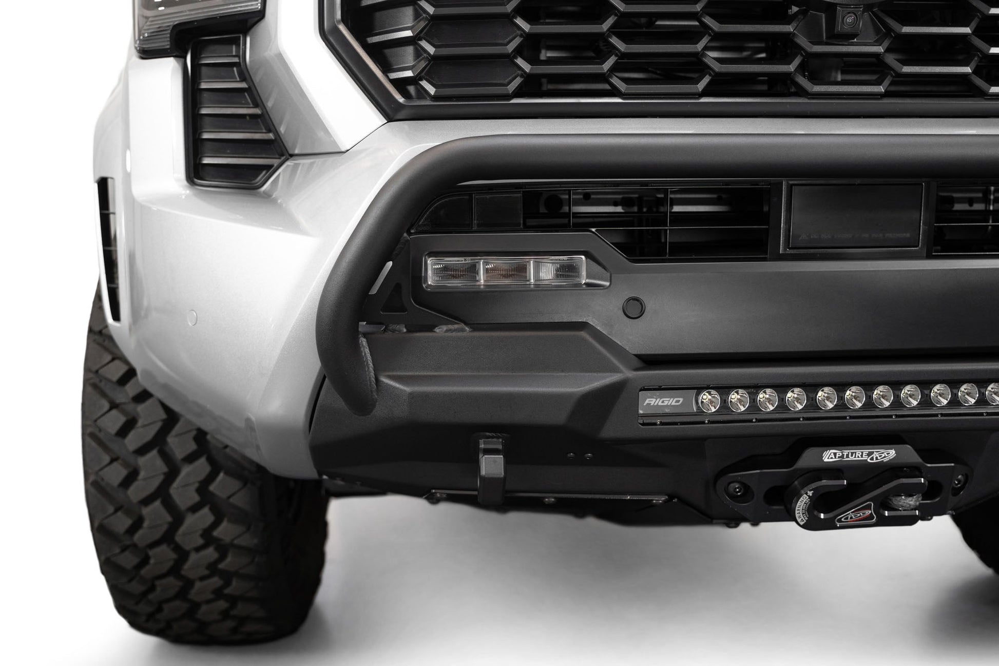 4th-gen-Toyota-Tacoma-Stealth-Series-Center-6.jpg