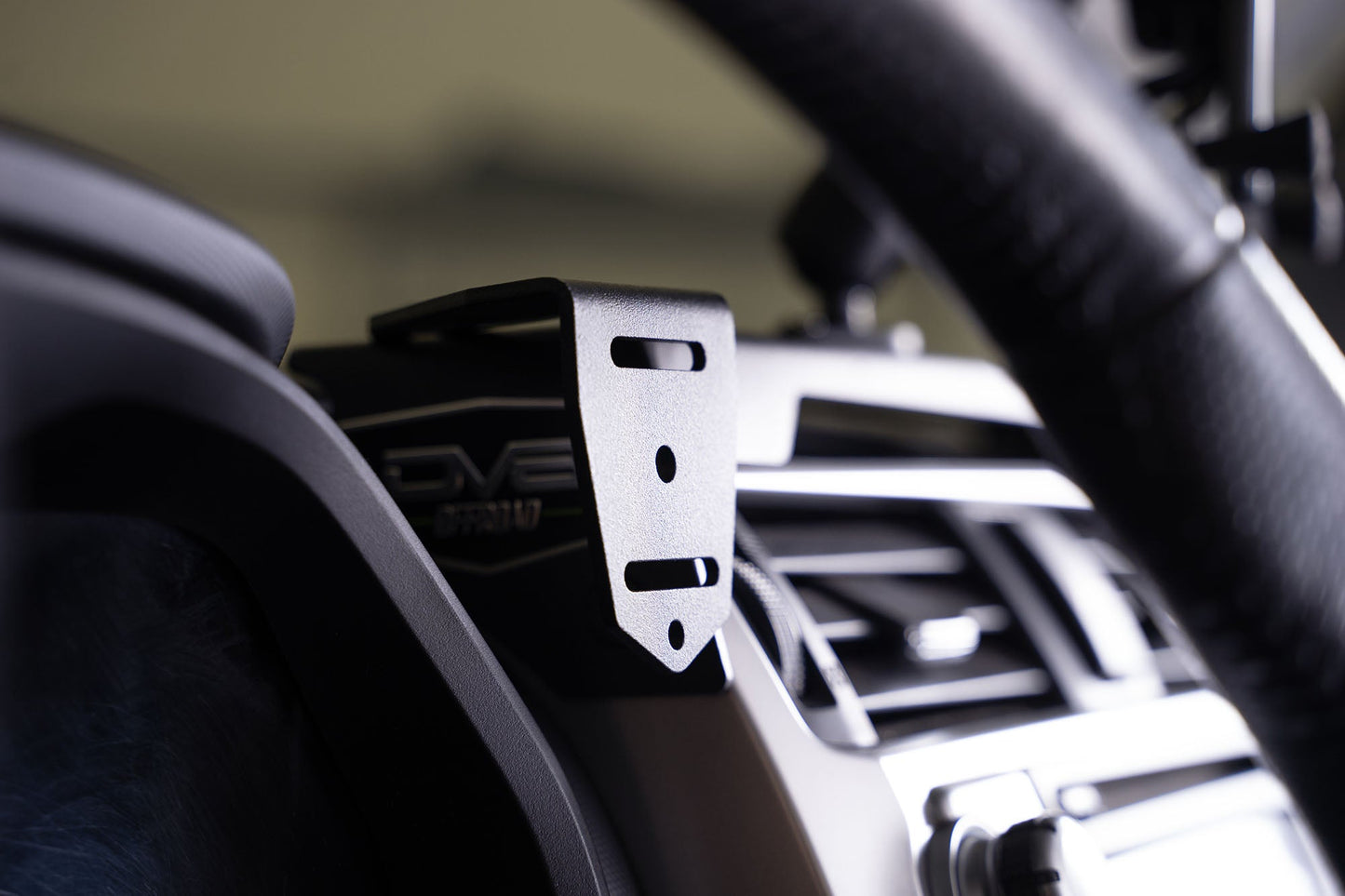 5th-gen-4runner-digital-device-mount.jpg
