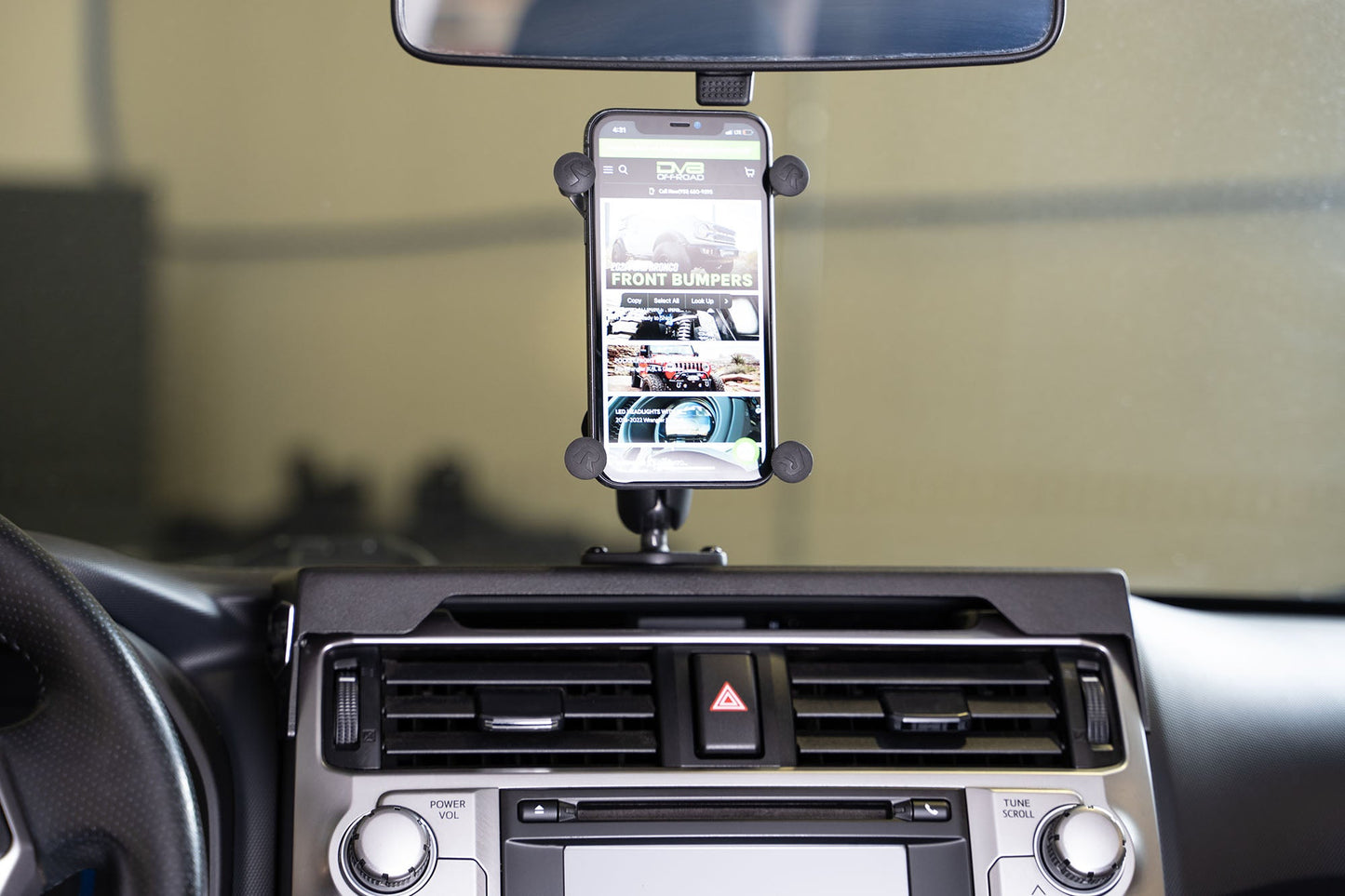 5th-gen-4runner-mobile-phone-mount-device.jpg