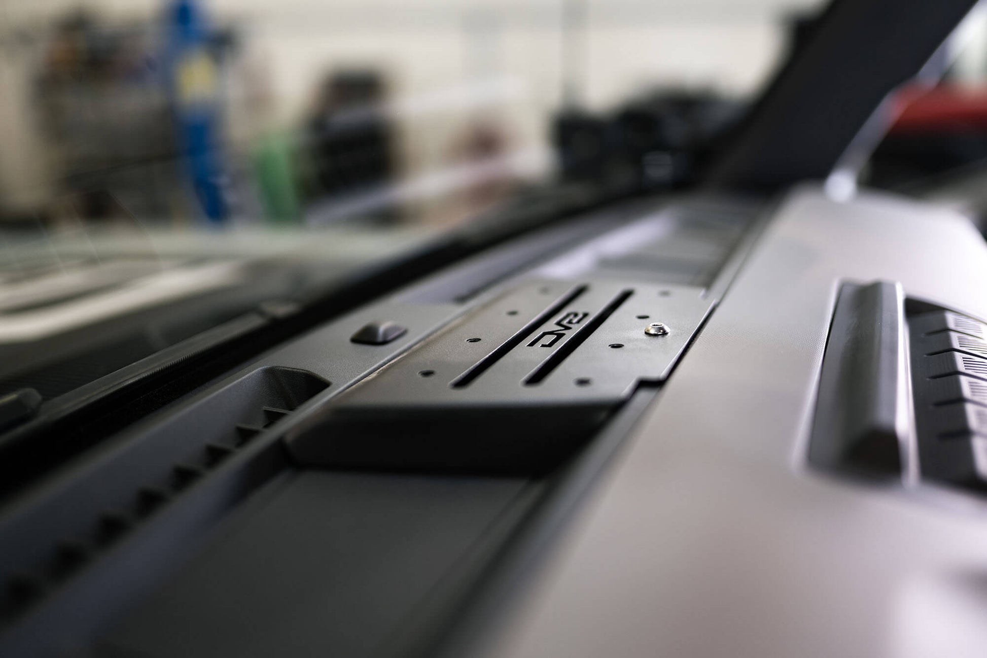 6th-gen-ford-bronco-digital-device-dash-mount.jpg