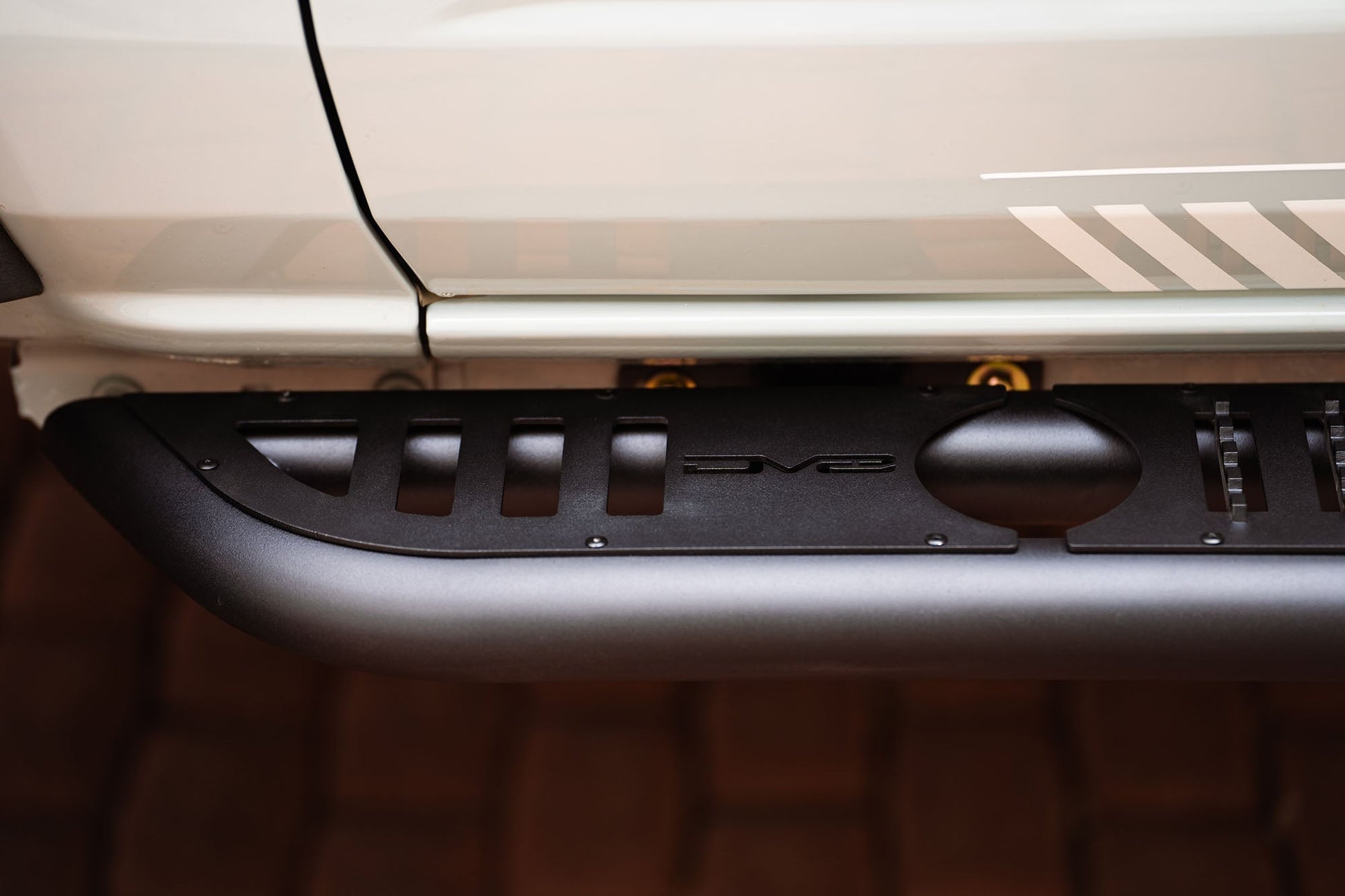 6th-gen-ford-bronco-side-steps-2.jpg