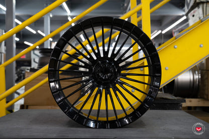 Vossen S17-05 Wheel | 5x112 Bolt Pattern - Gloss Black / 21x9 / +10mm Front