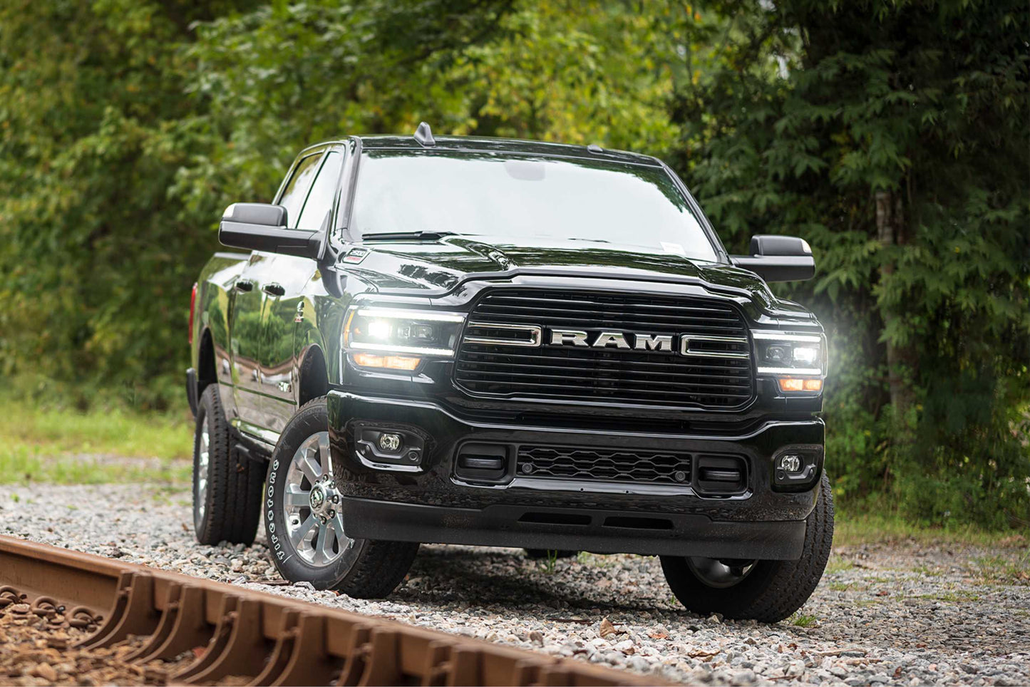 XB Hybrid LED Headlights: Ram HD (19+ / Set) - Trucks R Us