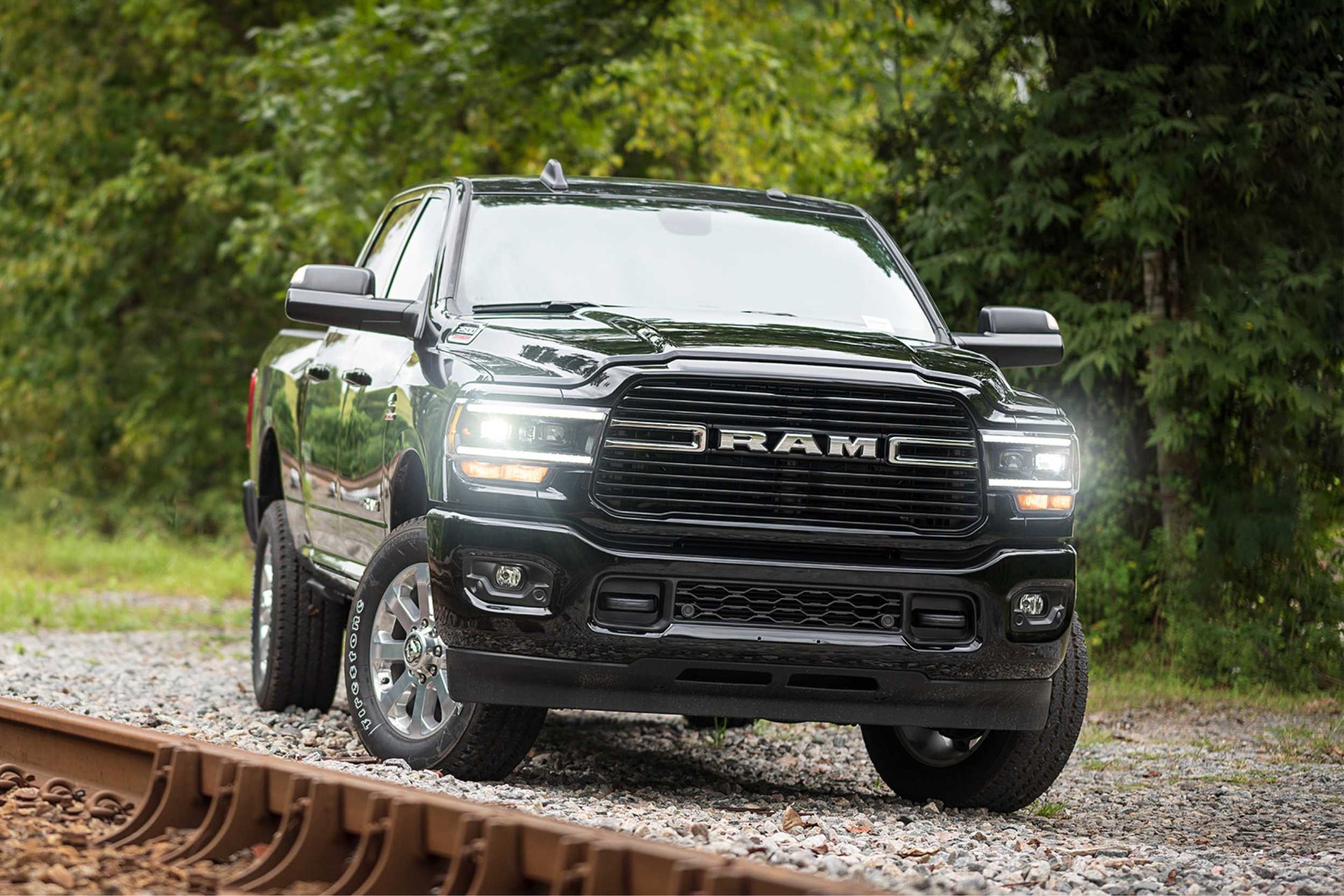 XB Hybrid LED Headlights: Ram HD (19+ / Set) - Trucks R Us