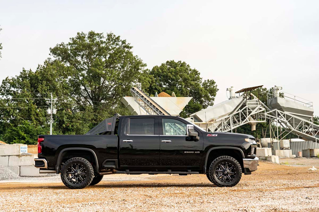 Rough Country 1.5-2 Inch Leveling Kit | Chevy/GMC 2500HD/3500HD 2WD/4WD (20-26)