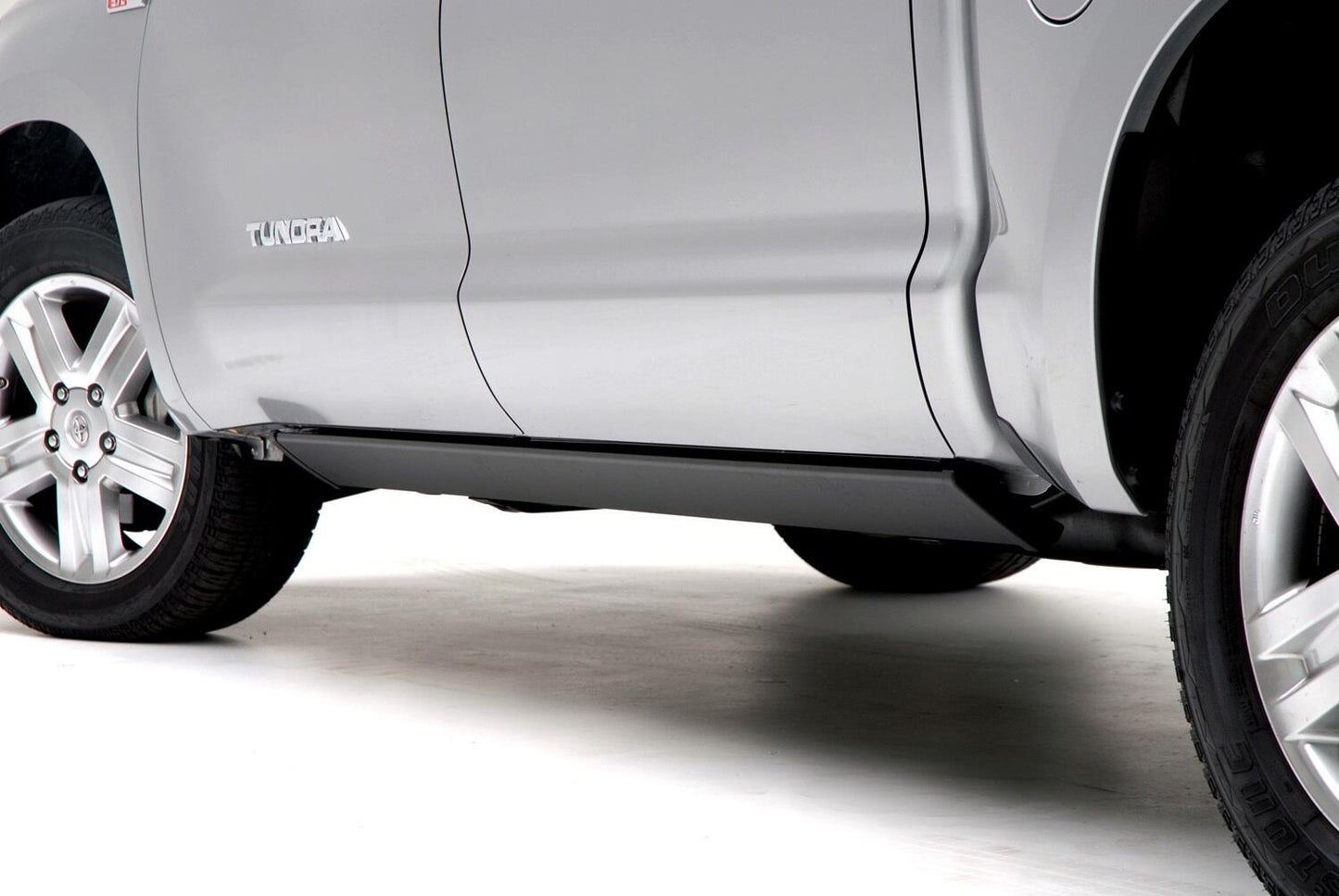 AMPamp-powerstep-2021-ford-f150-silver-studio-05.jpg
