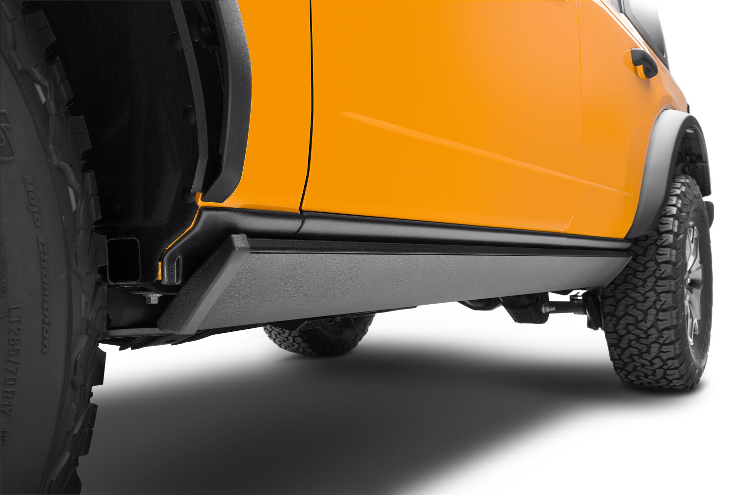 AMPamp-research-powersteps-2021-ford-bronco-metallic-orange-76140-01a_03.jpg