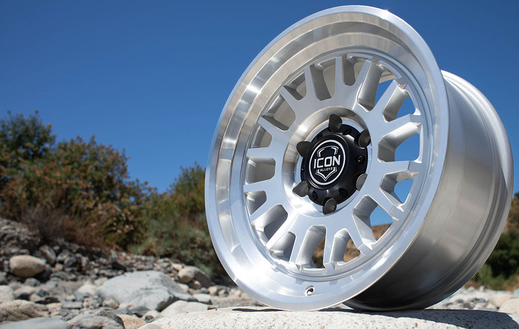 ANZA-SILVER-MACHINED-INTHEWILD-3_web_large.jpg