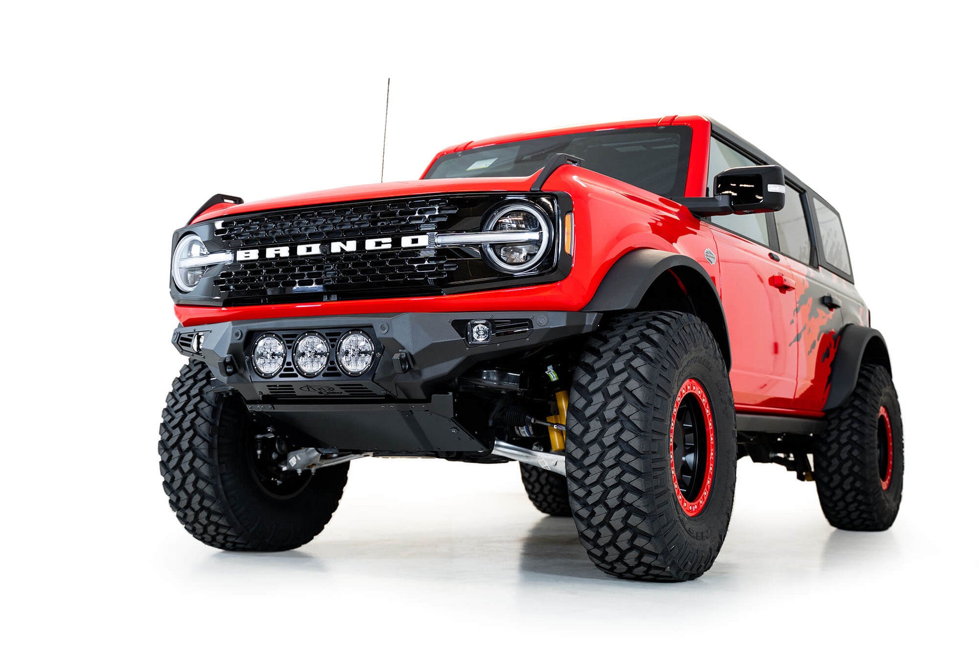 Aftermarket-Bronco-Bumper.jpg