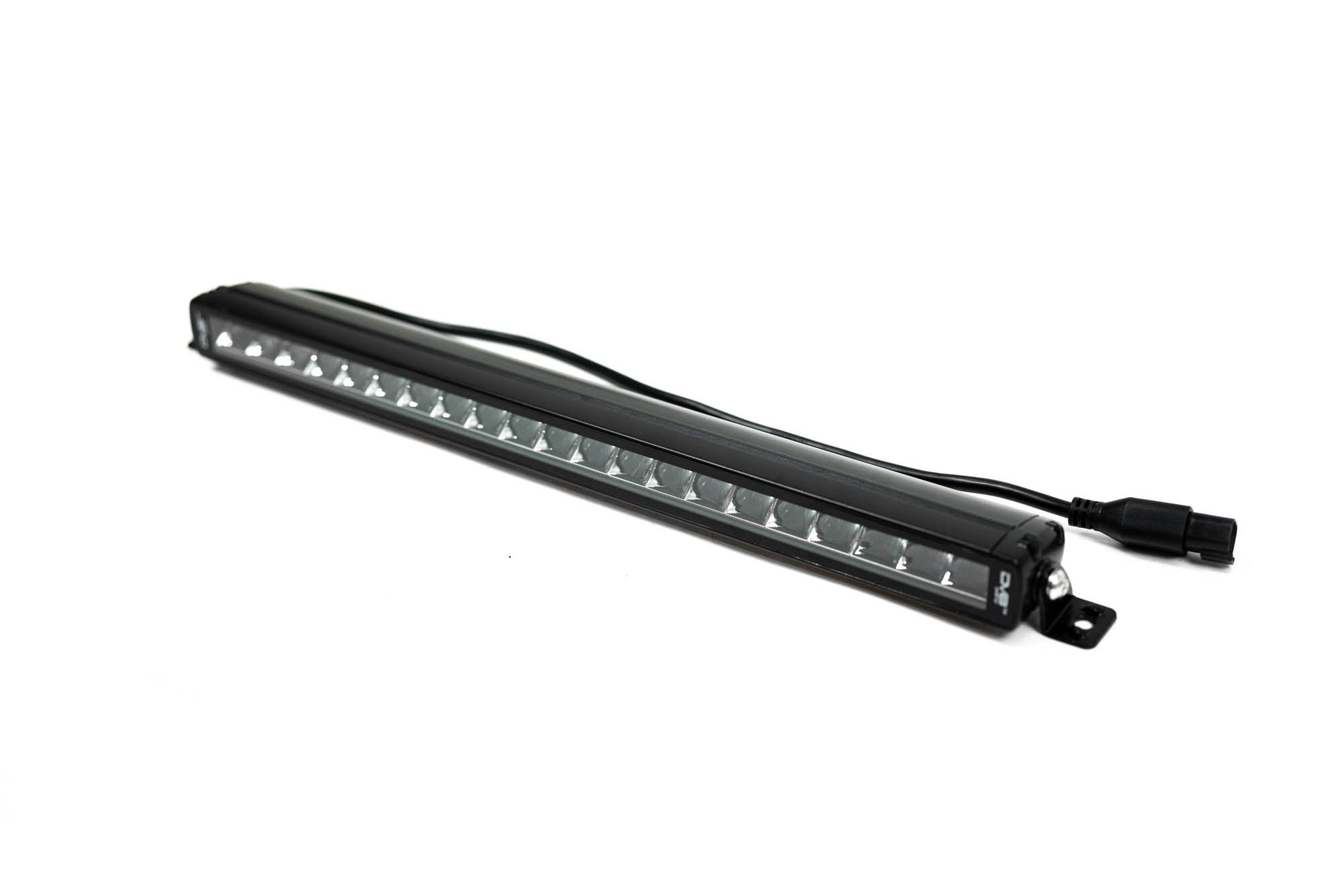 BE20EW200W-H_Offtruck-4_017f06b5-94a7-4dbe-9ea6-78a5663f56d3.jpg