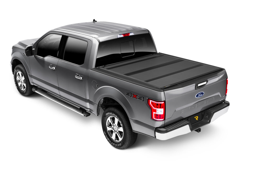 BK_BAKFLipMX4_19F150SilverNew_Rear_Closed_RT.jpg