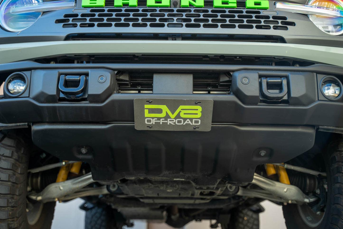 Bronco-Capable-Bumper-Slanted-Front-License-Plate-Mount_installed_13.jpg