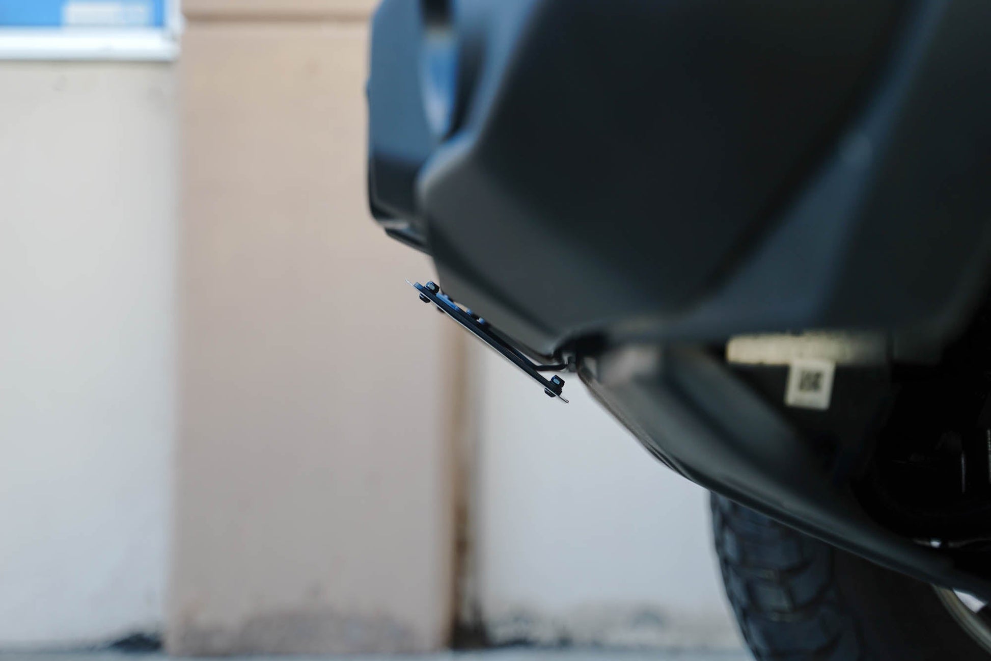 Bronco-Capable-Bumper-Slanted-Front-License-Plate-Mount_installed_3.jpg