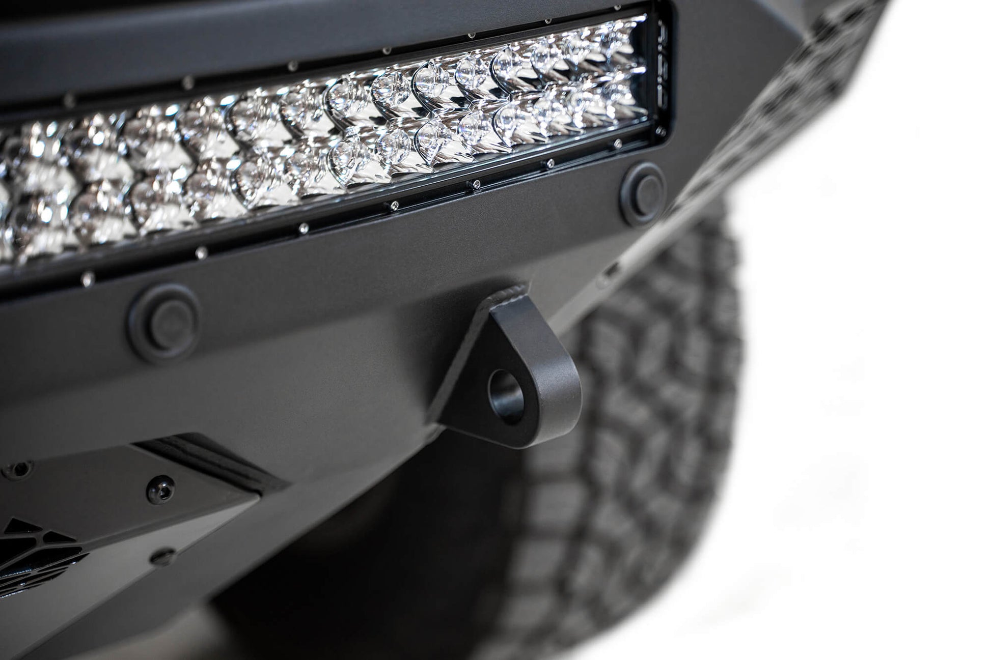 Chevy-1500-front-bumper_3fb8553c-67a3-4990-adf9-4d7324738e74.jpg