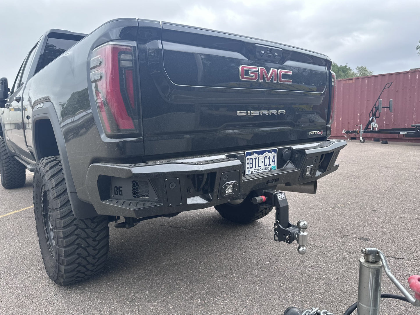 DFC20B_2020-2025_Chevrolet-GMC-2500-3500_A2-Rear_01.jpg