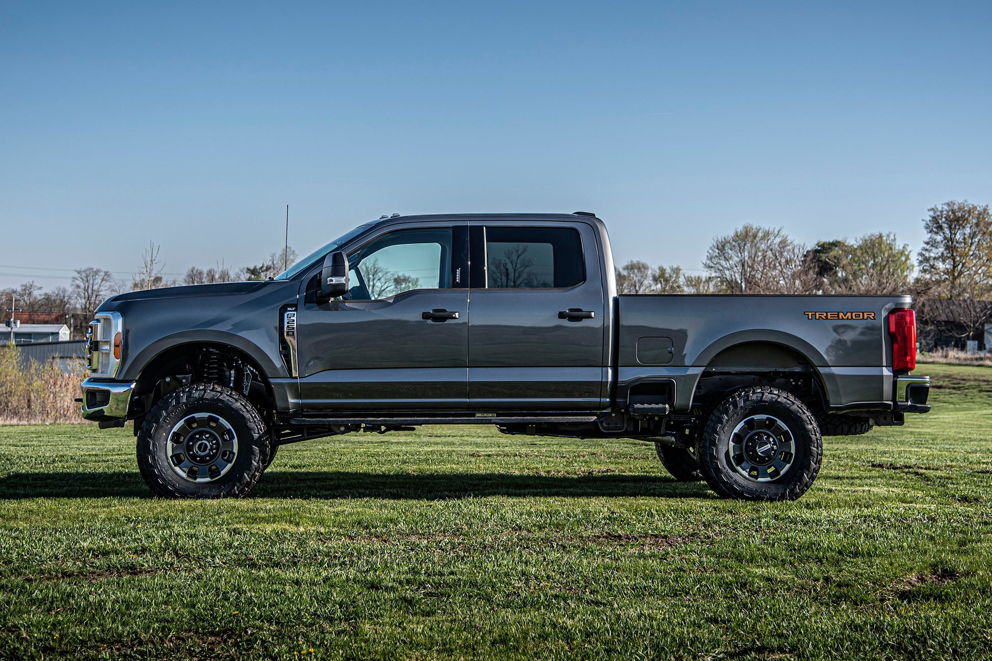 BDS Suspension 5 Inch Lift Kit w/ Radius Arm | FOX 2.5 Coil-Over Conversion - Performance Elite | Ford F250/F350 Super Duty (23-25) 4WD | Diesel - Trucks R Us