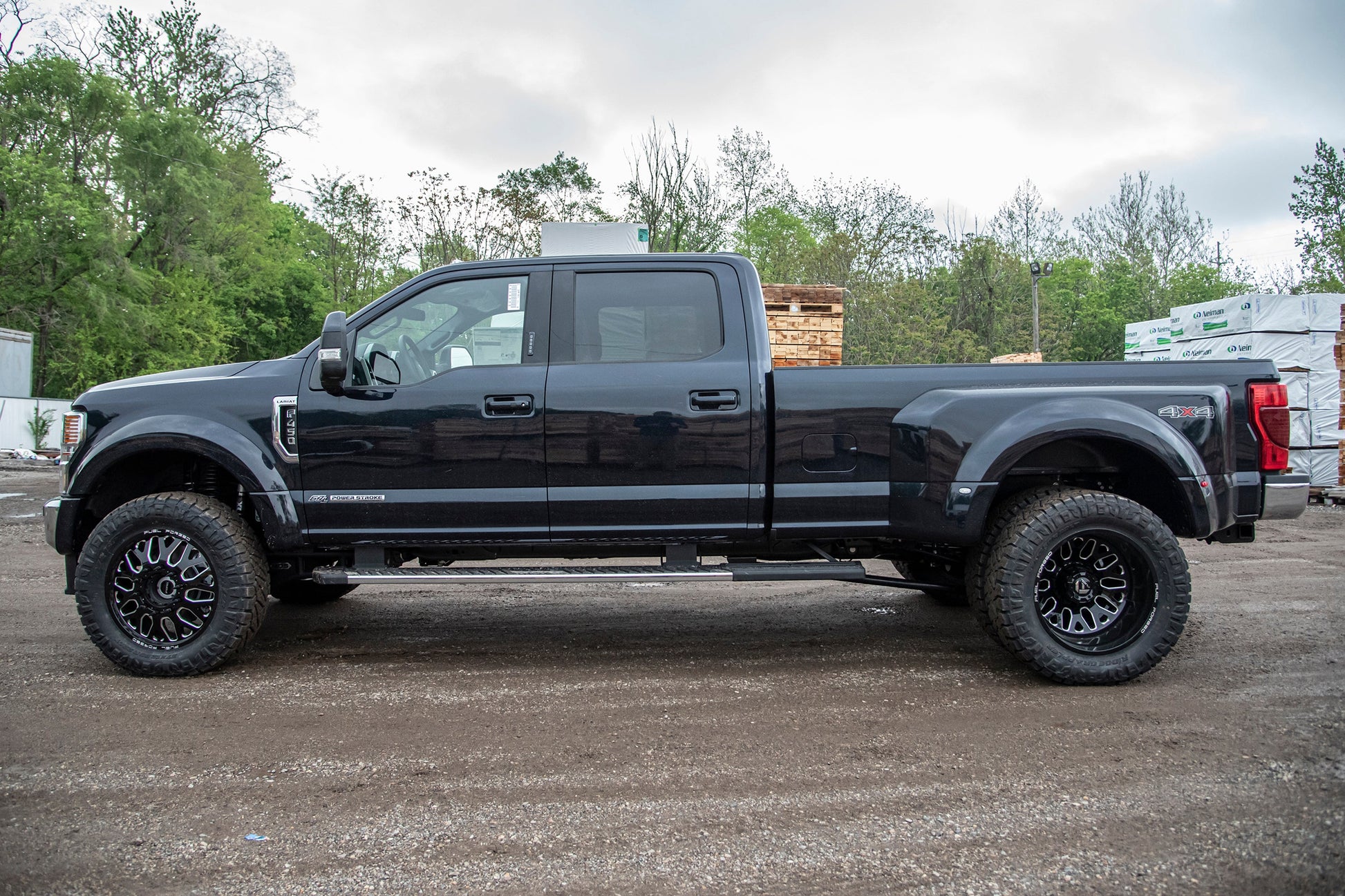 BDS Suspension 2.5 Inch Lift Kit w/ Radius Arm | Ford F450 Super Duty (20-22) 4WD | Diesel & Gas - Trucks R Us