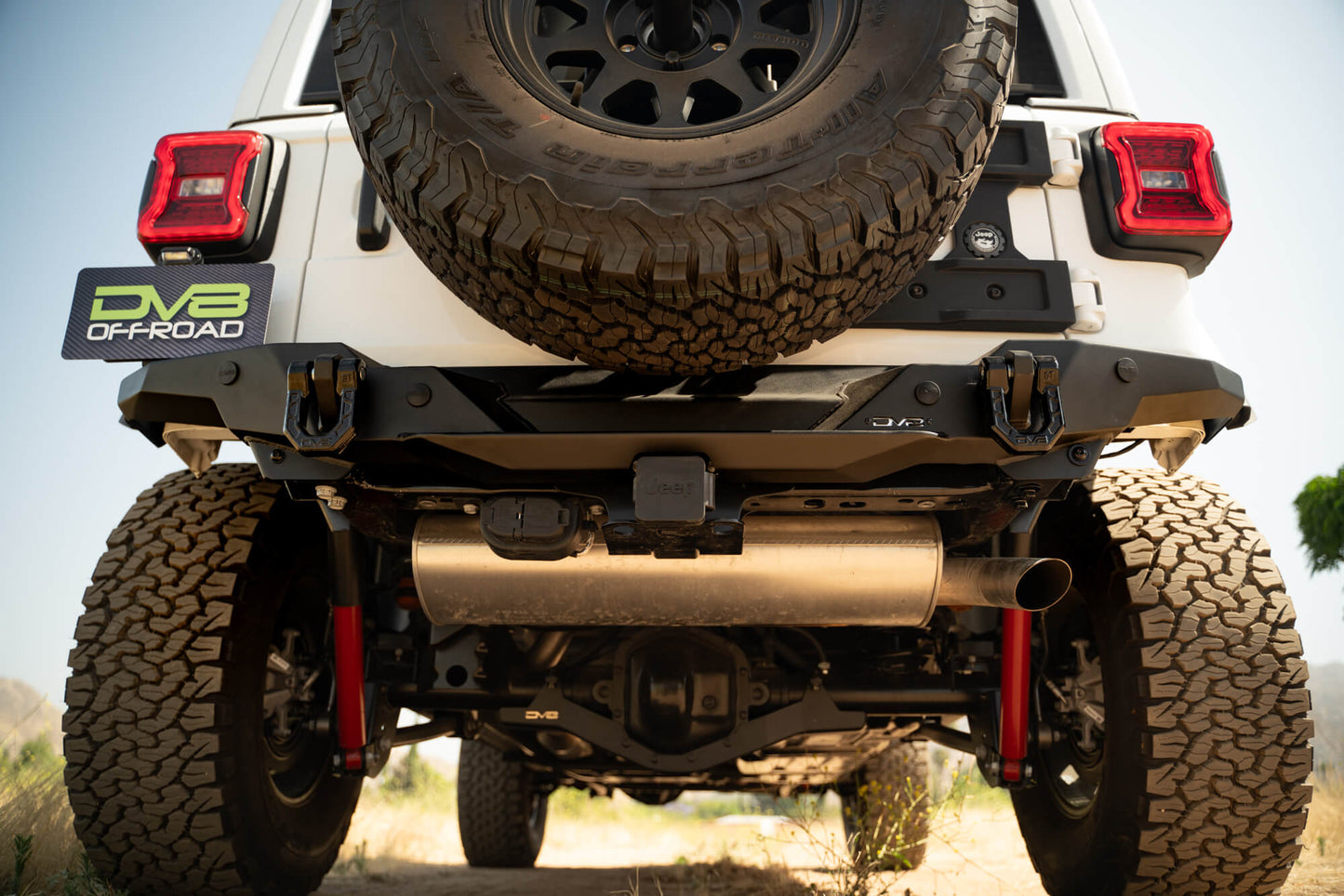 FS-15-Series-Rear-Bumper-2018-2024-Jeep-Wrangler-JL-Installed-12.jpg