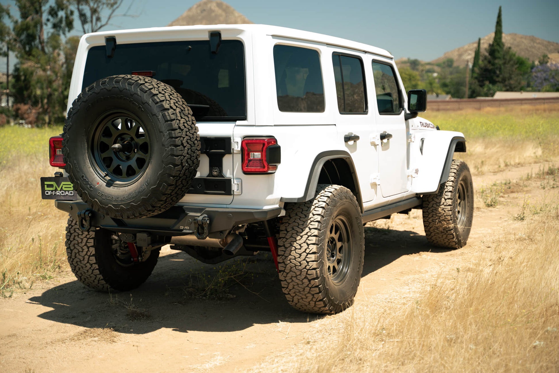 FS-15-Series-Rear-Bumper-2018-2024-Jeep-Wrangler-JL-Installed-4.jpg