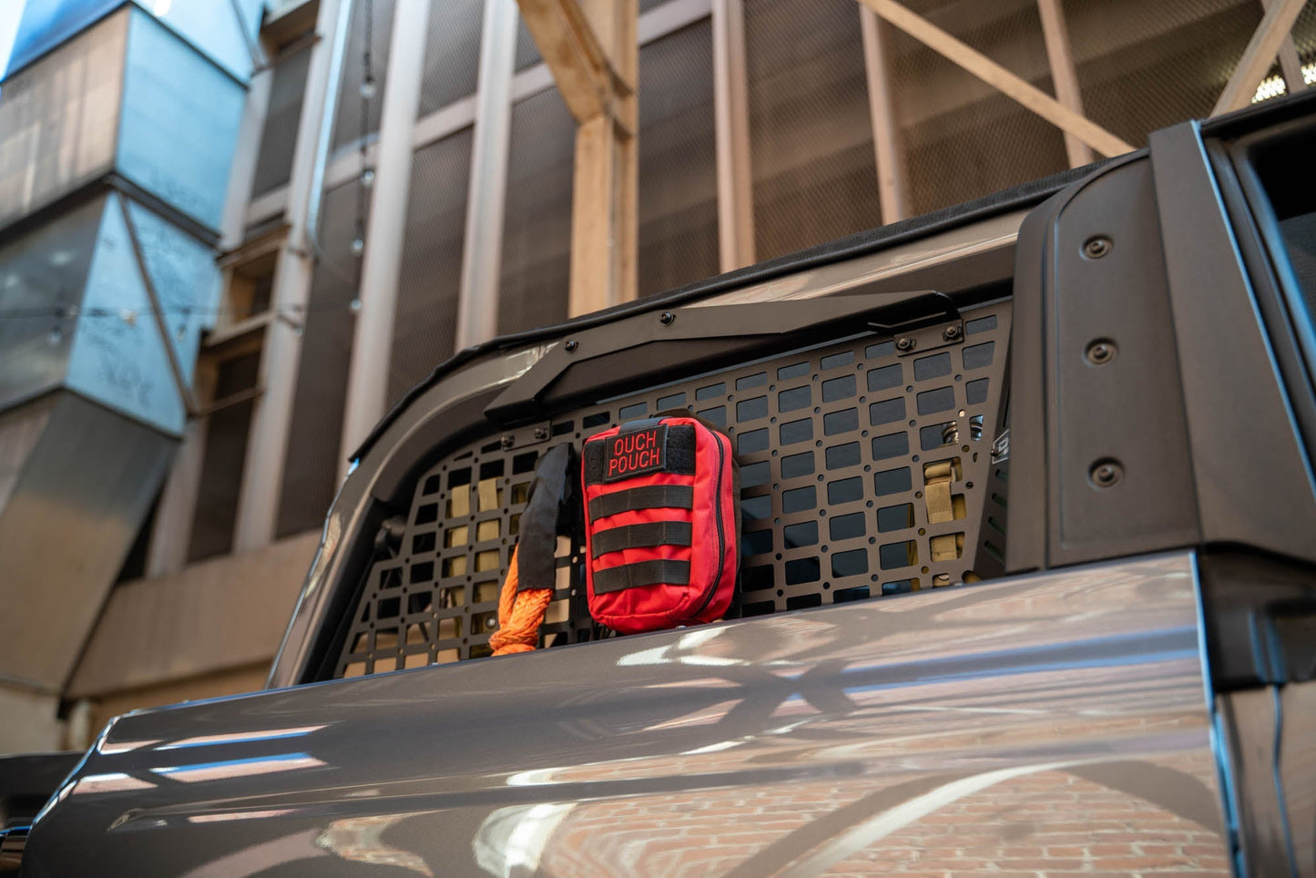 Ford-Bronco-2-Door-Rear-Window-Pocket-Molle-Panels-Installed-4.jpg