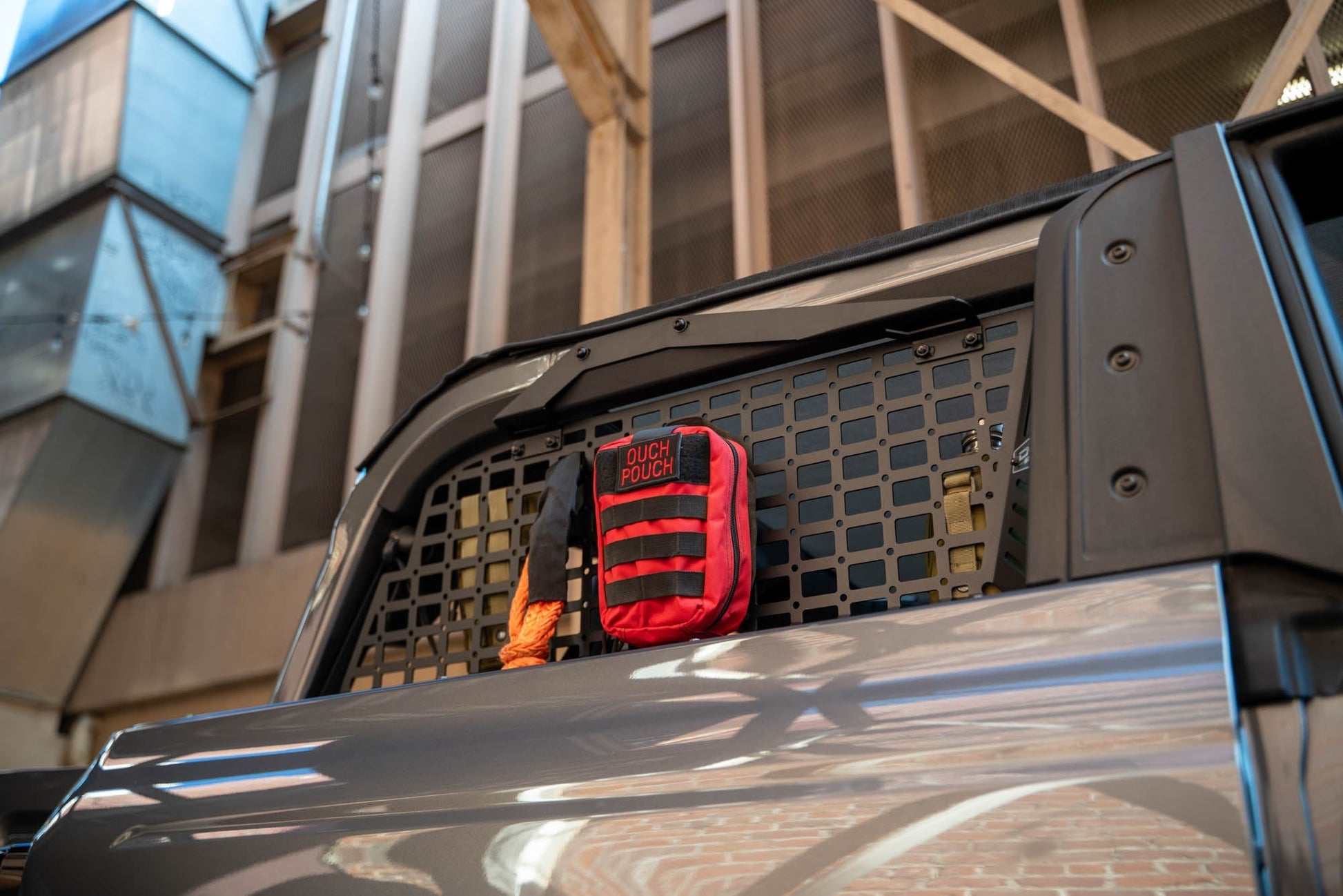 Ford-Bronco-2-Door-Rear-Window-Pocket-Molle-Panels-Installed-4.jpg