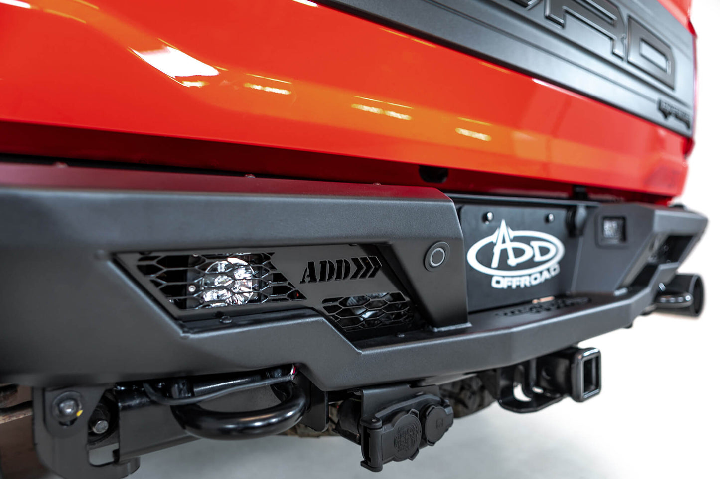 Ford-Raptor-Rear-Bumper_86799f56-294c-437a-bb90-d4d4f4730a09.jpg